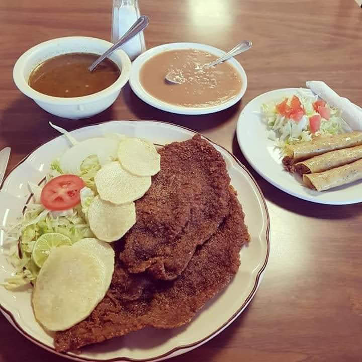 Antiguo Restaurant Jardin image 6