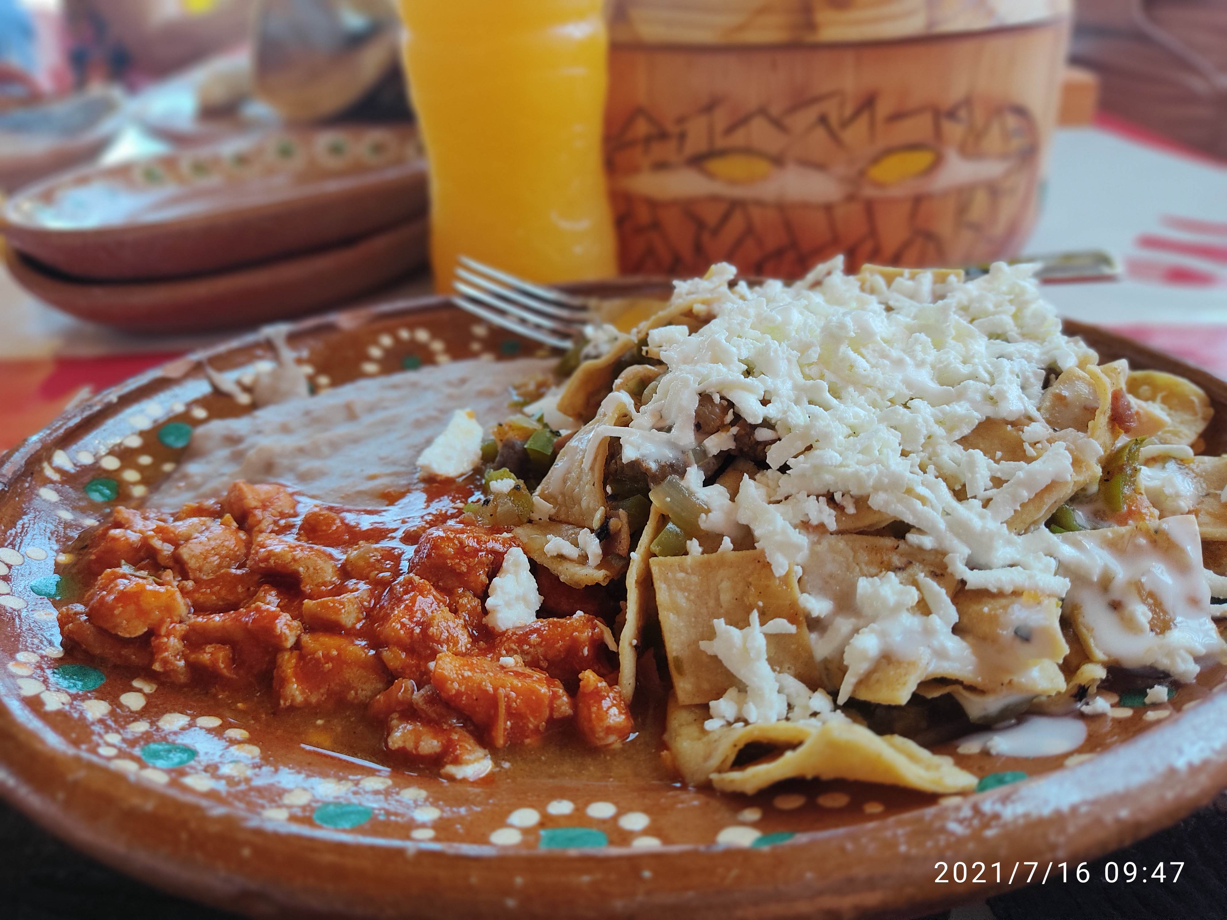 El A's del Chilaquil and eggs image 2