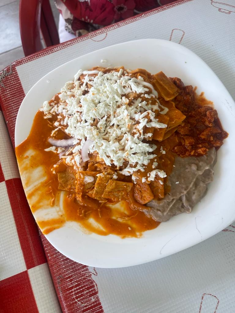 El A's del Chilaquil and eggs image 4