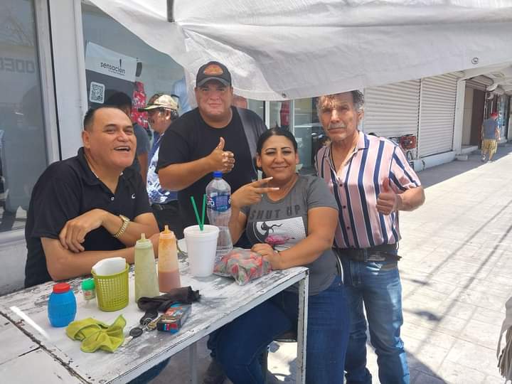 EL MIL LONCHES image 3