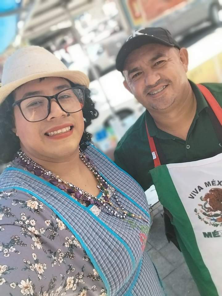 EL MIL LONCHES image 10