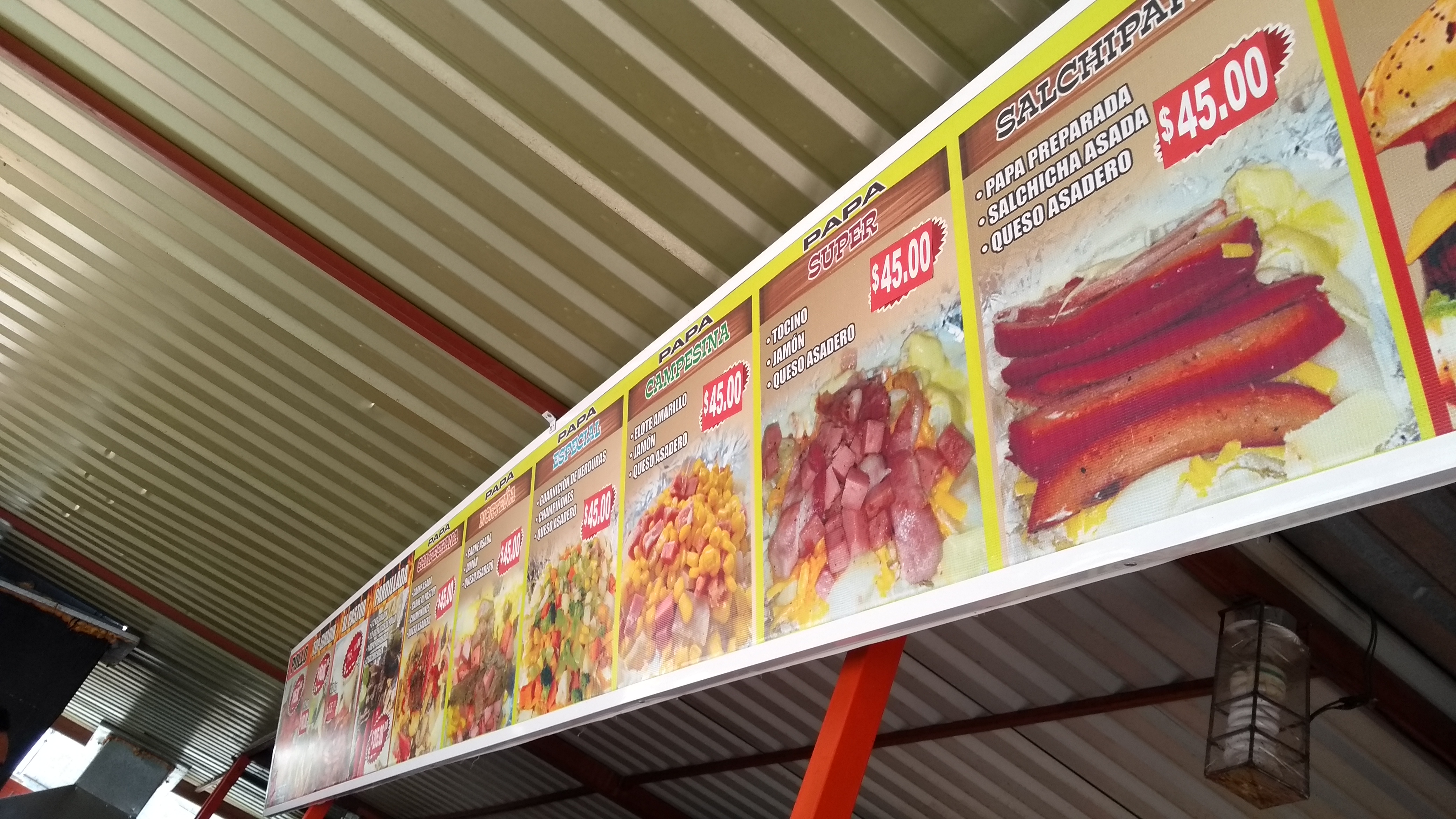 Pollos y Papas Loky image 2