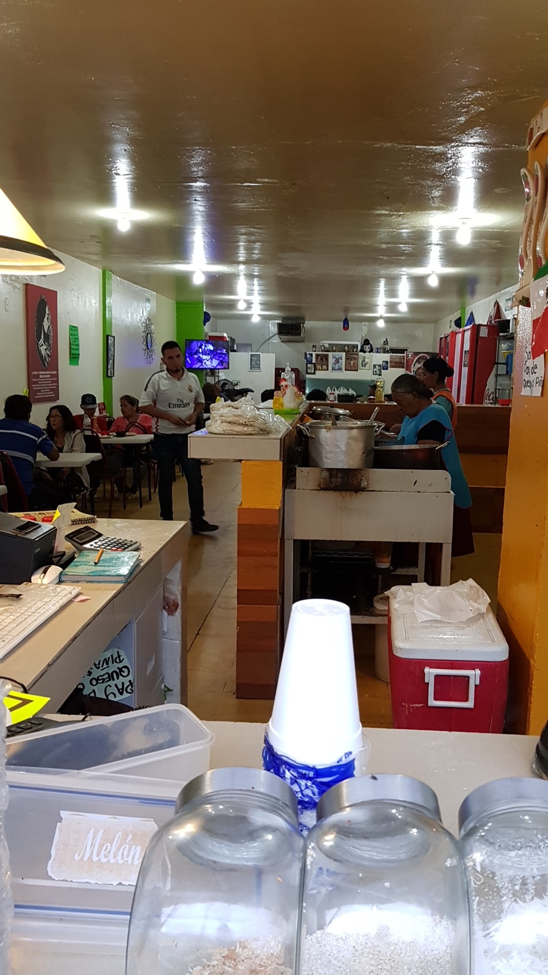 Los Toritos Restaurante image 5