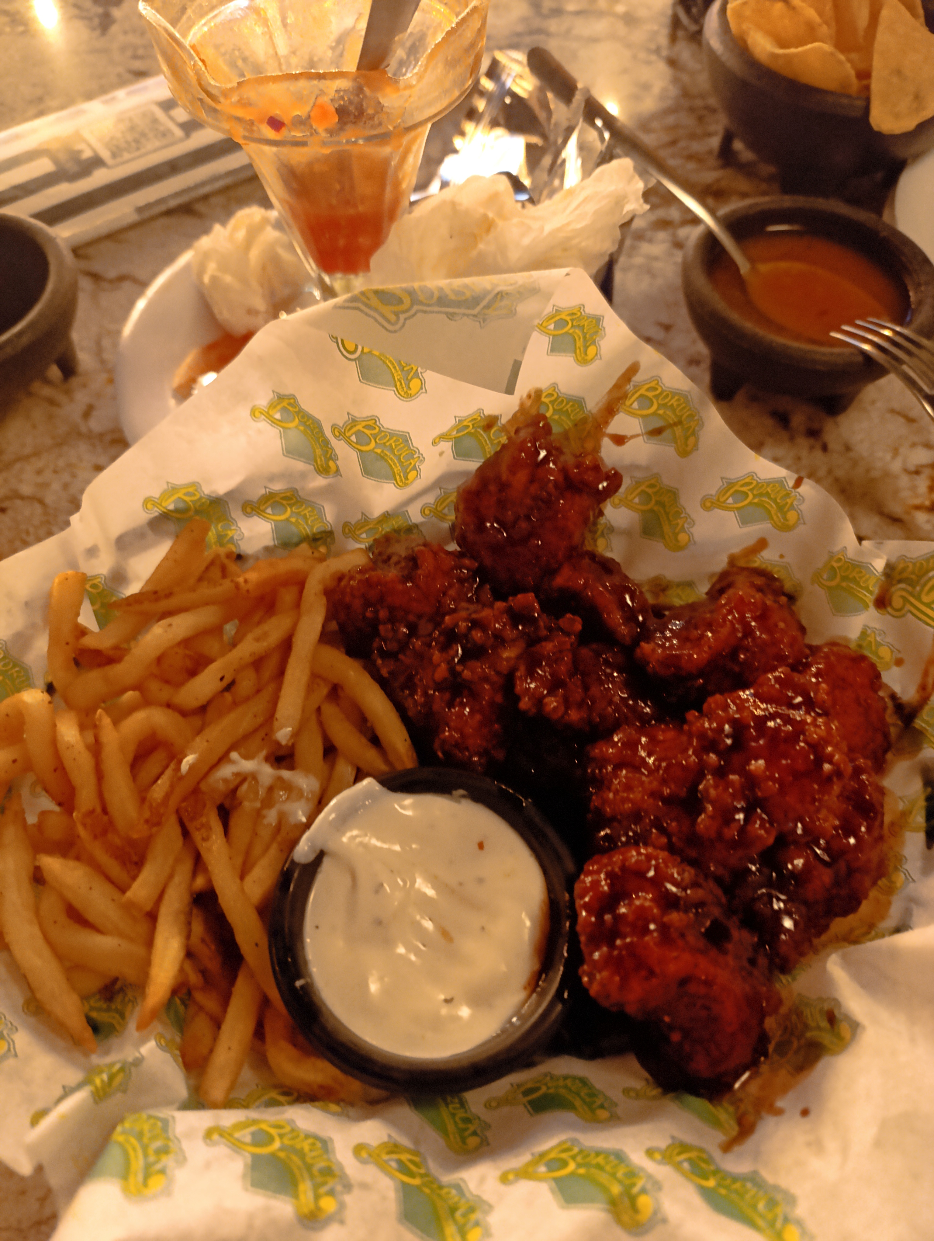 Boruca Restaurant & Sports-Bar image 4