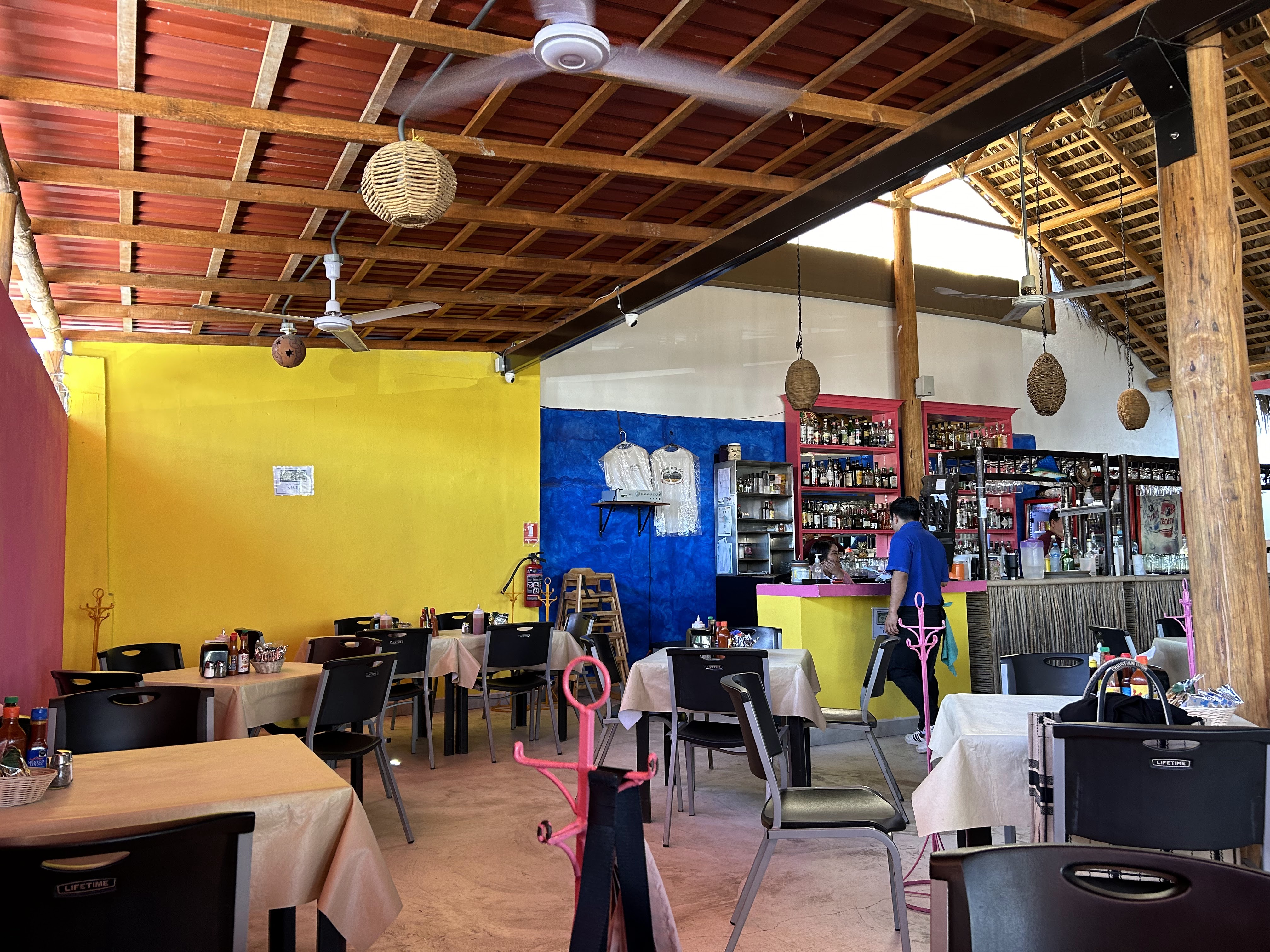 Mariscos Las Tres Islas image 2