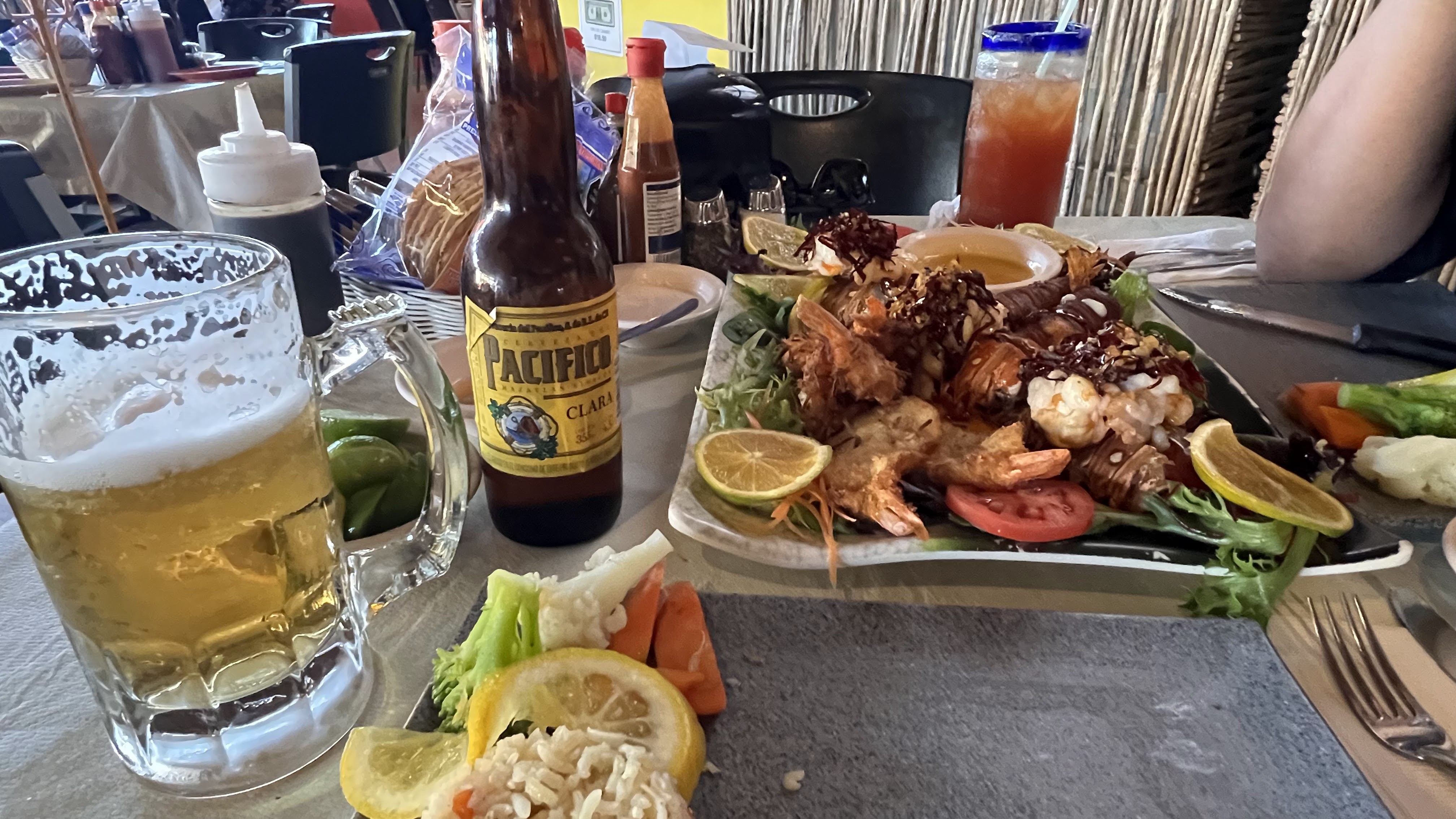 Mariscos Las Tres Islas image 4