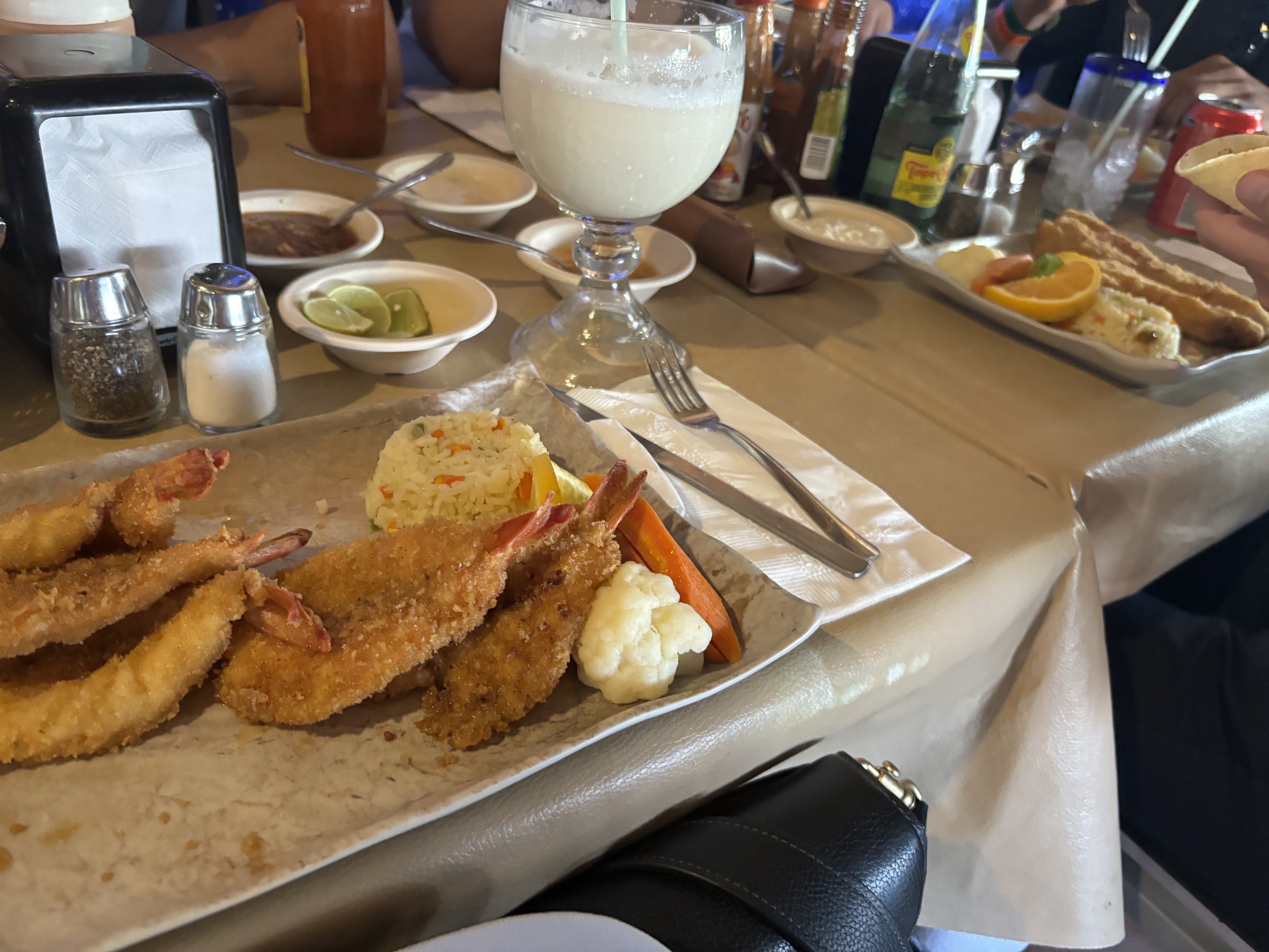 Mariscos Las Tres Islas image 10