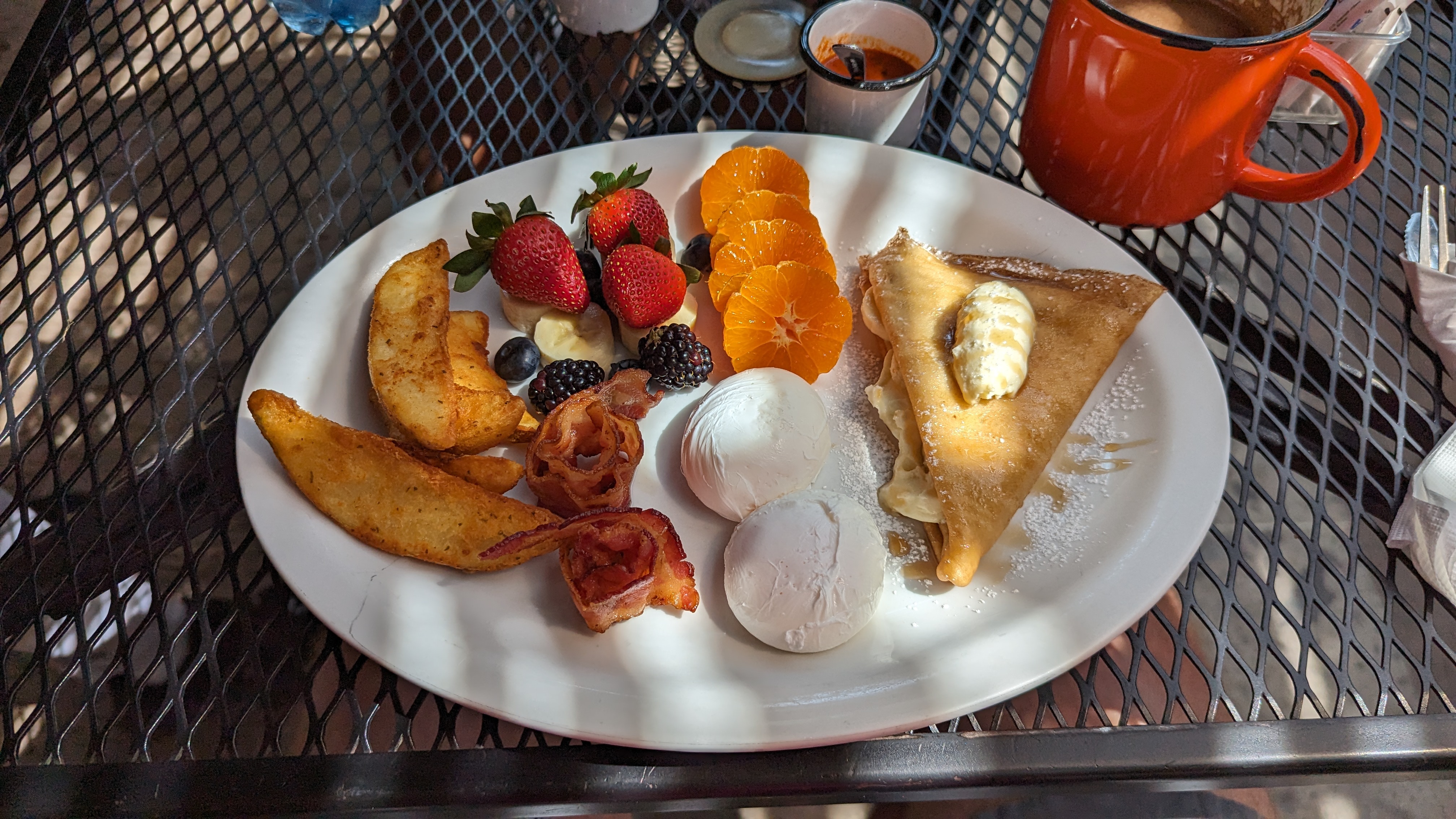 Casasola Cafe & Brunch image 5