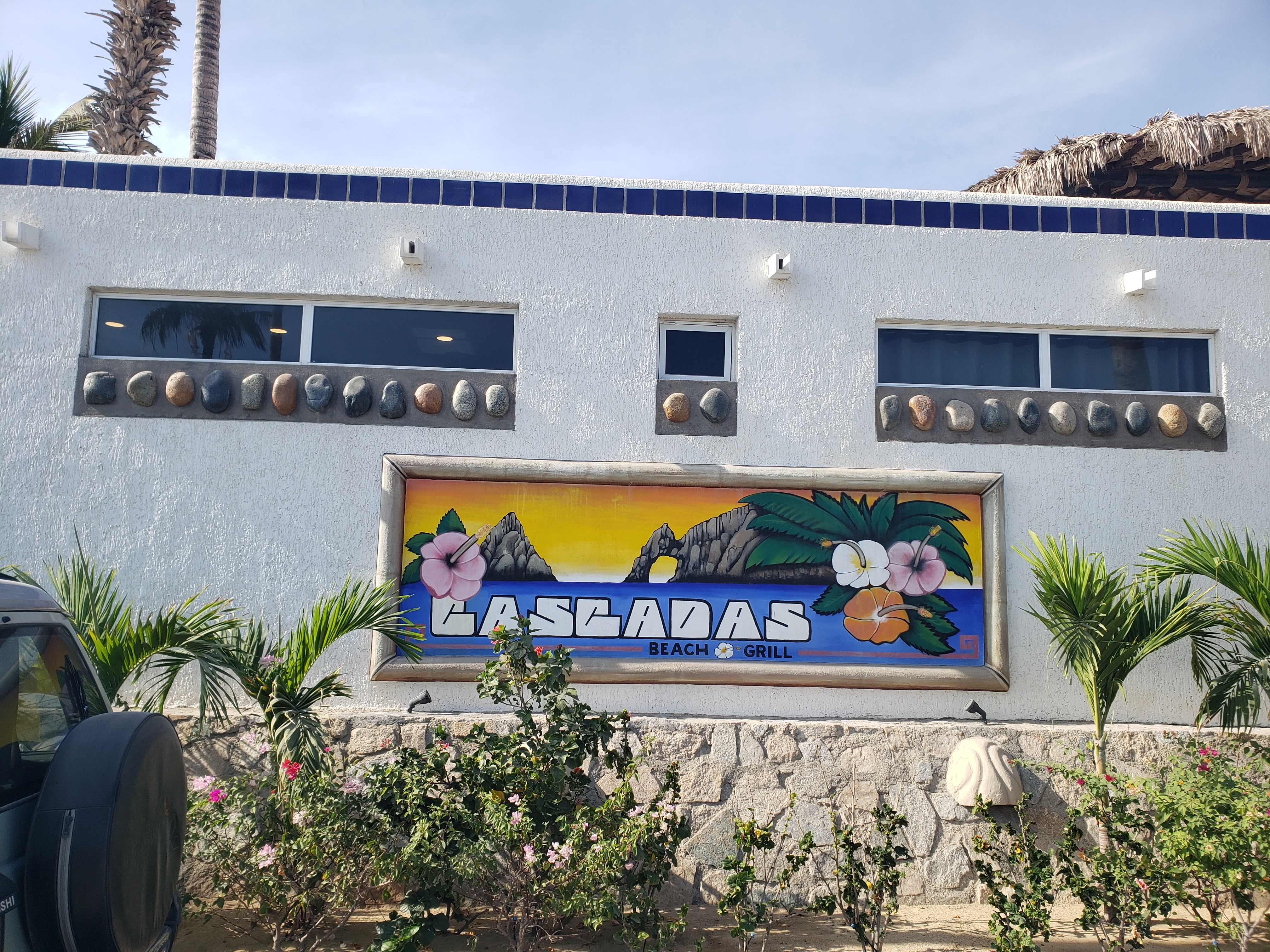 Cascadas Beach Grill image 1