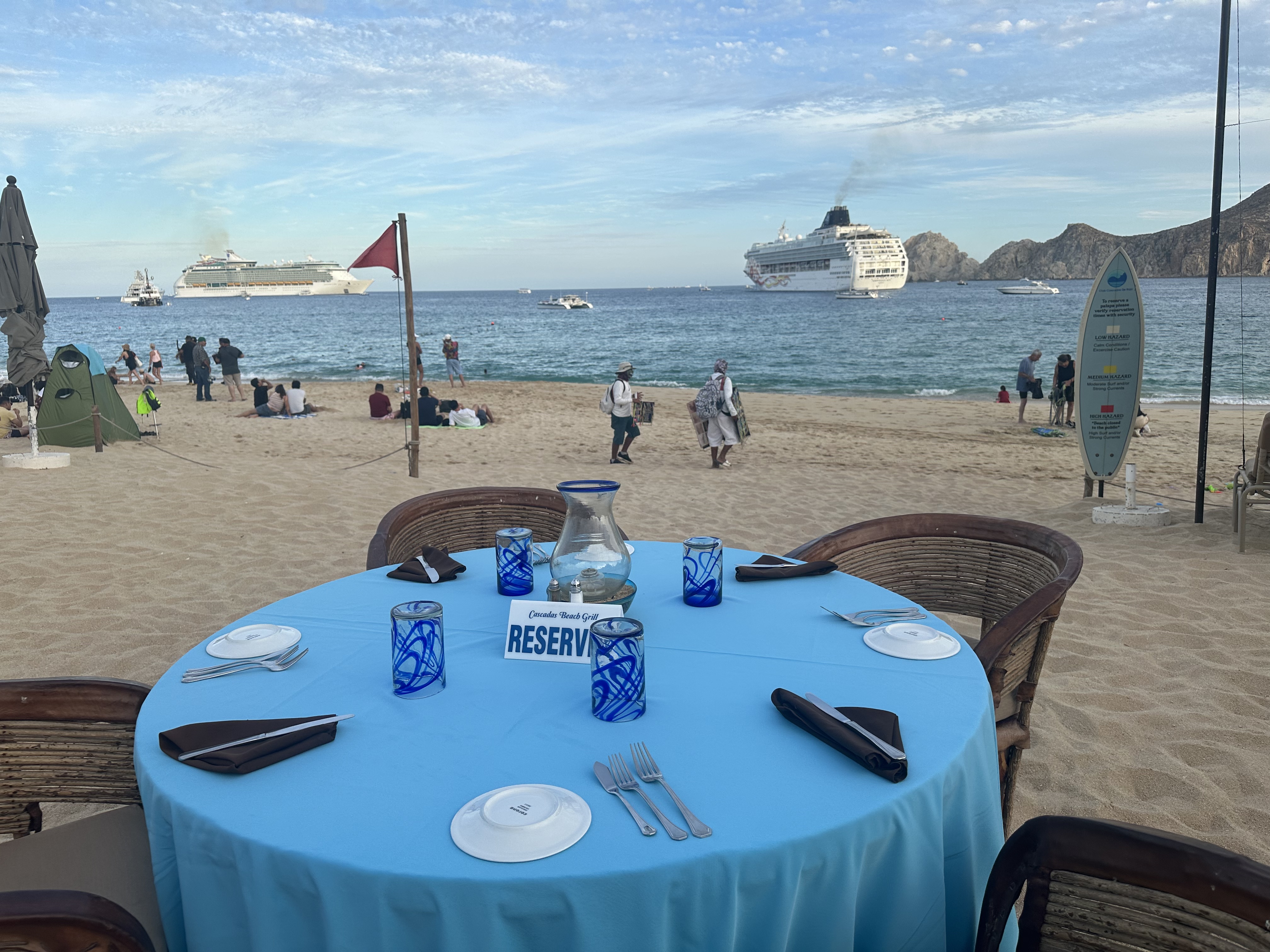 Cascadas Beach Grill image 3