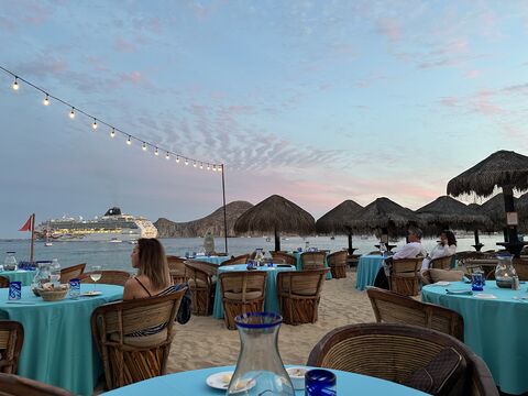 Cascadas Beach Grill image 5