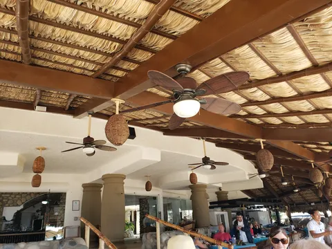 Cascadas Beach Grill image 8