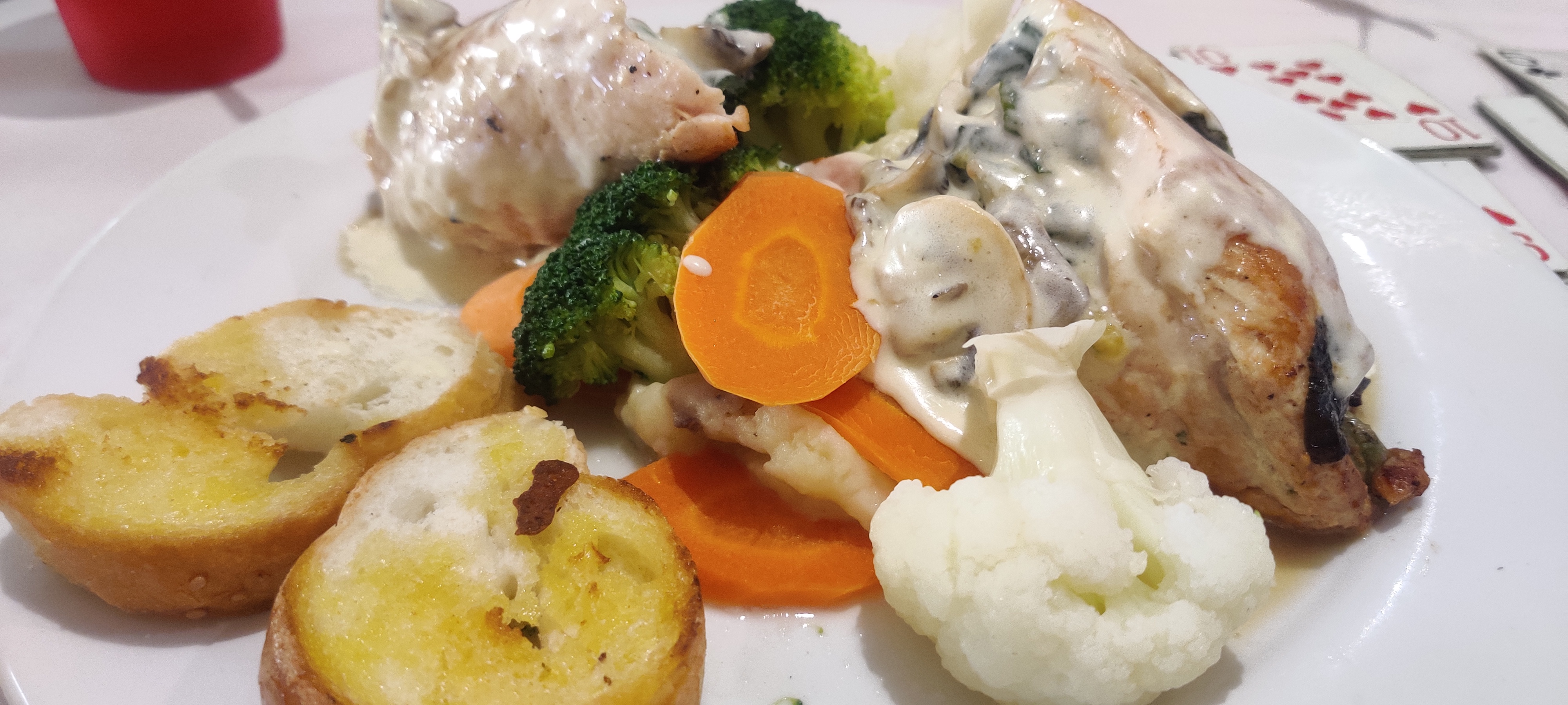 Cabo Cantina Sports Bar Restaurant image 3