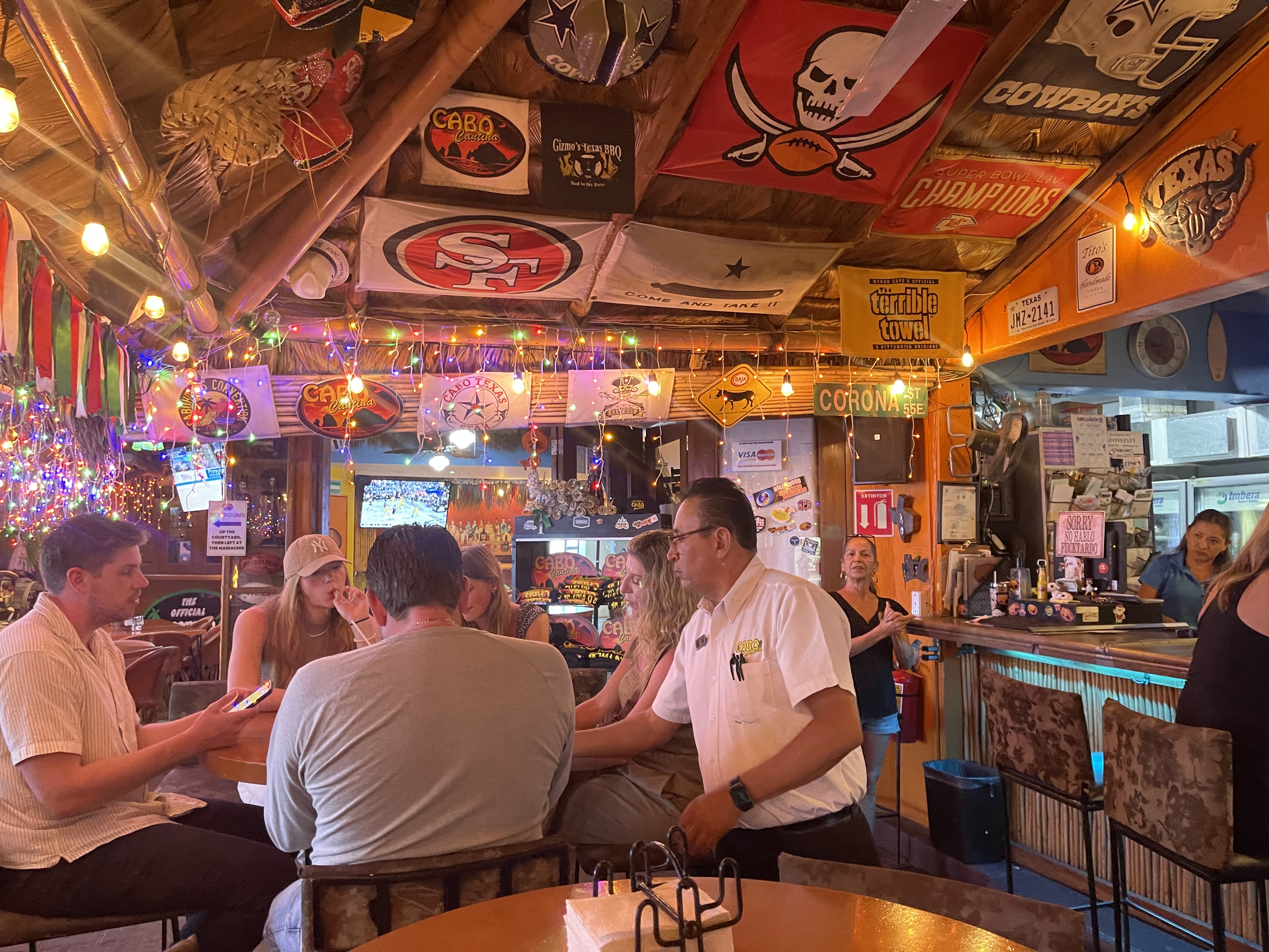 Cabo Cantina Sports Bar Restaurant image 4