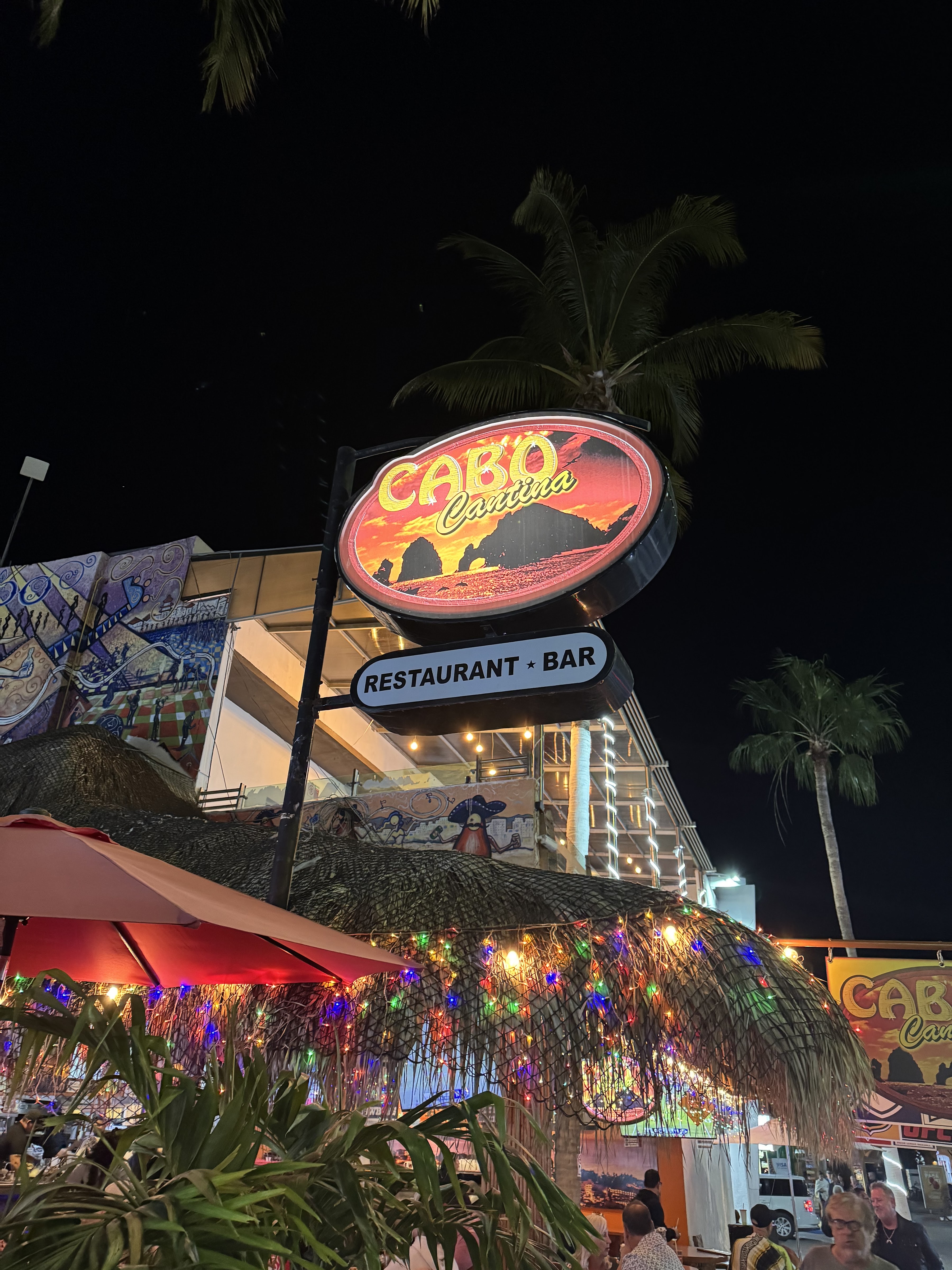 Cabo Cantina Sports Bar Restaurant image 6
