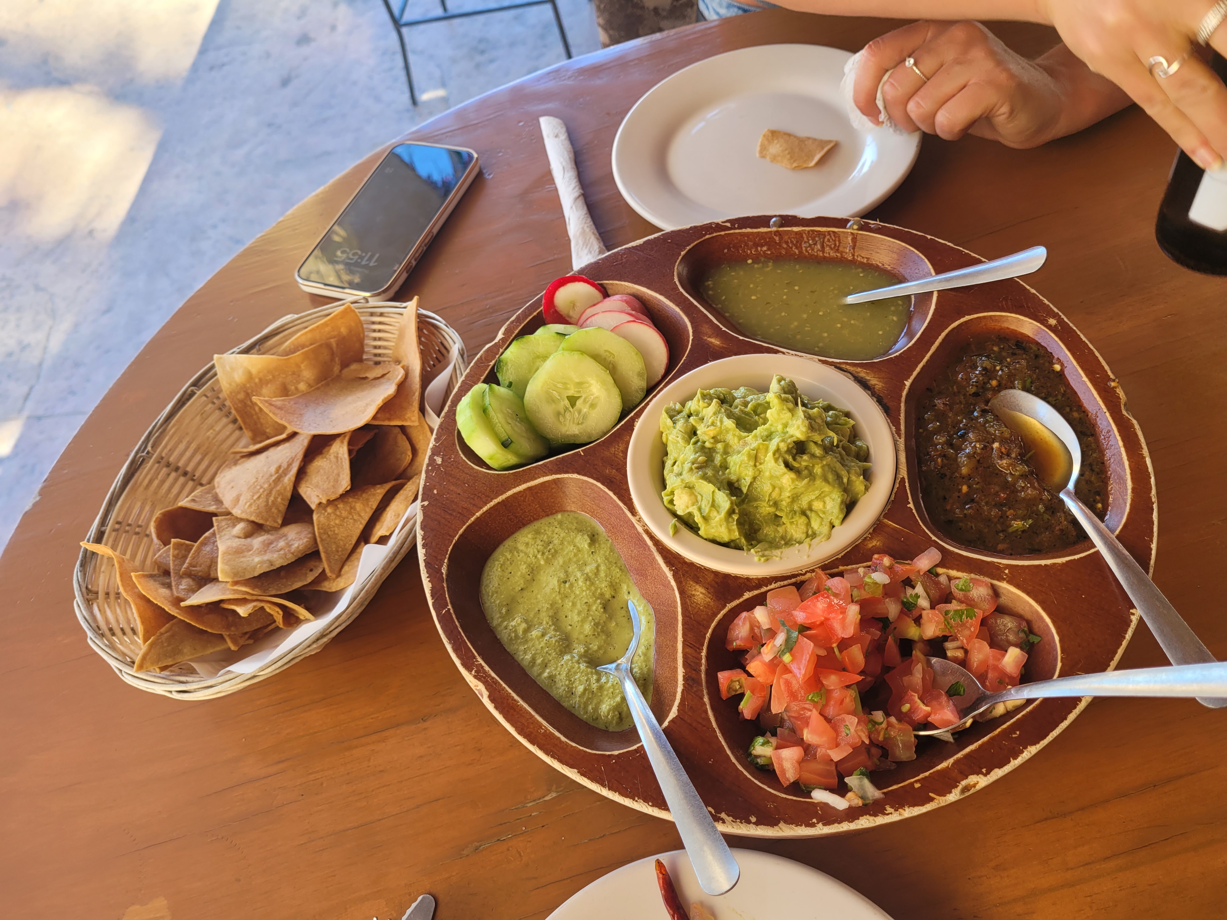 Cabo Cantina Sports Bar Restaurant image 8