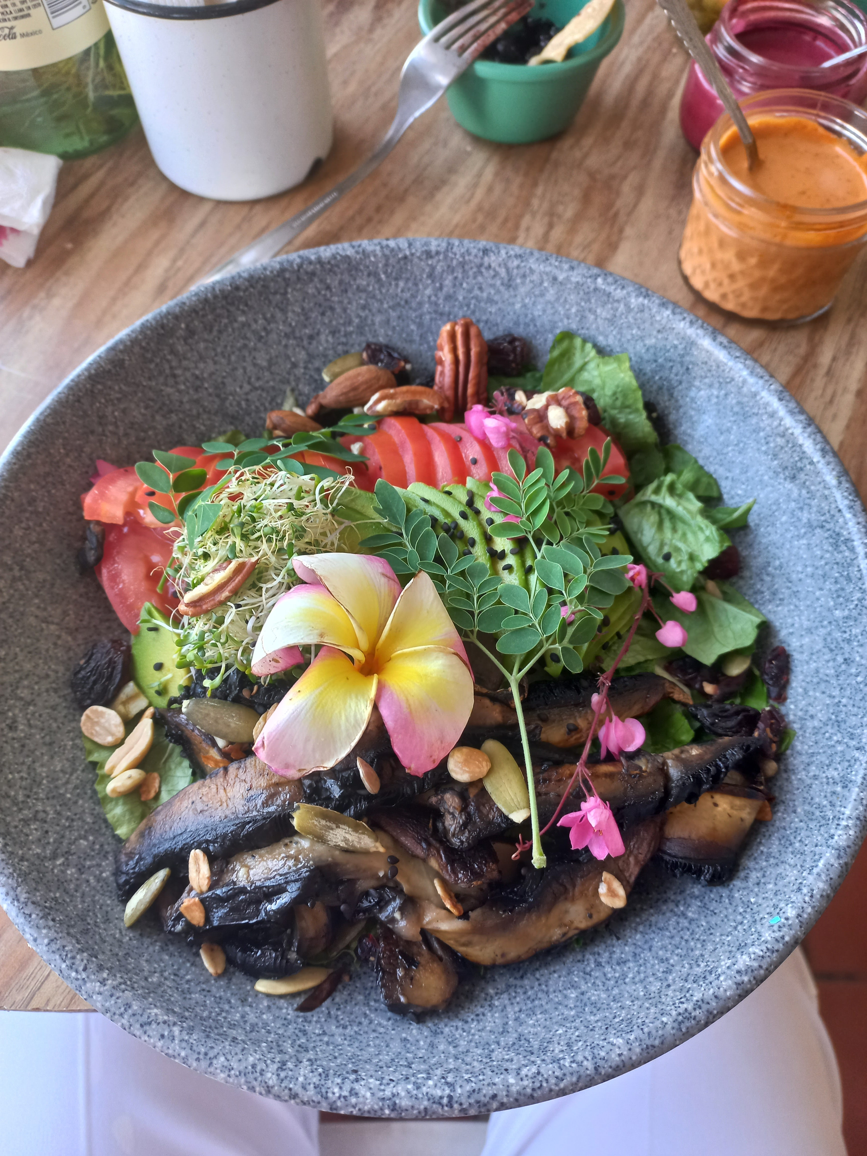 Tropical Kitchen Cabo image 10