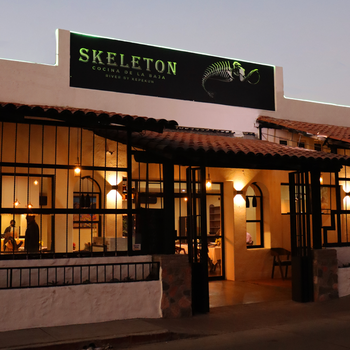 River Restaurant Centro image 1