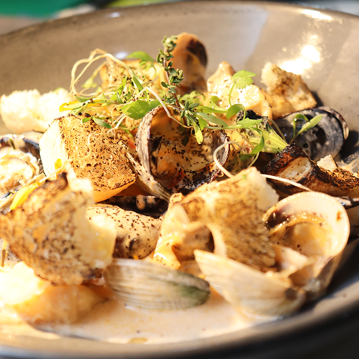 River Restaurant Centro image 4