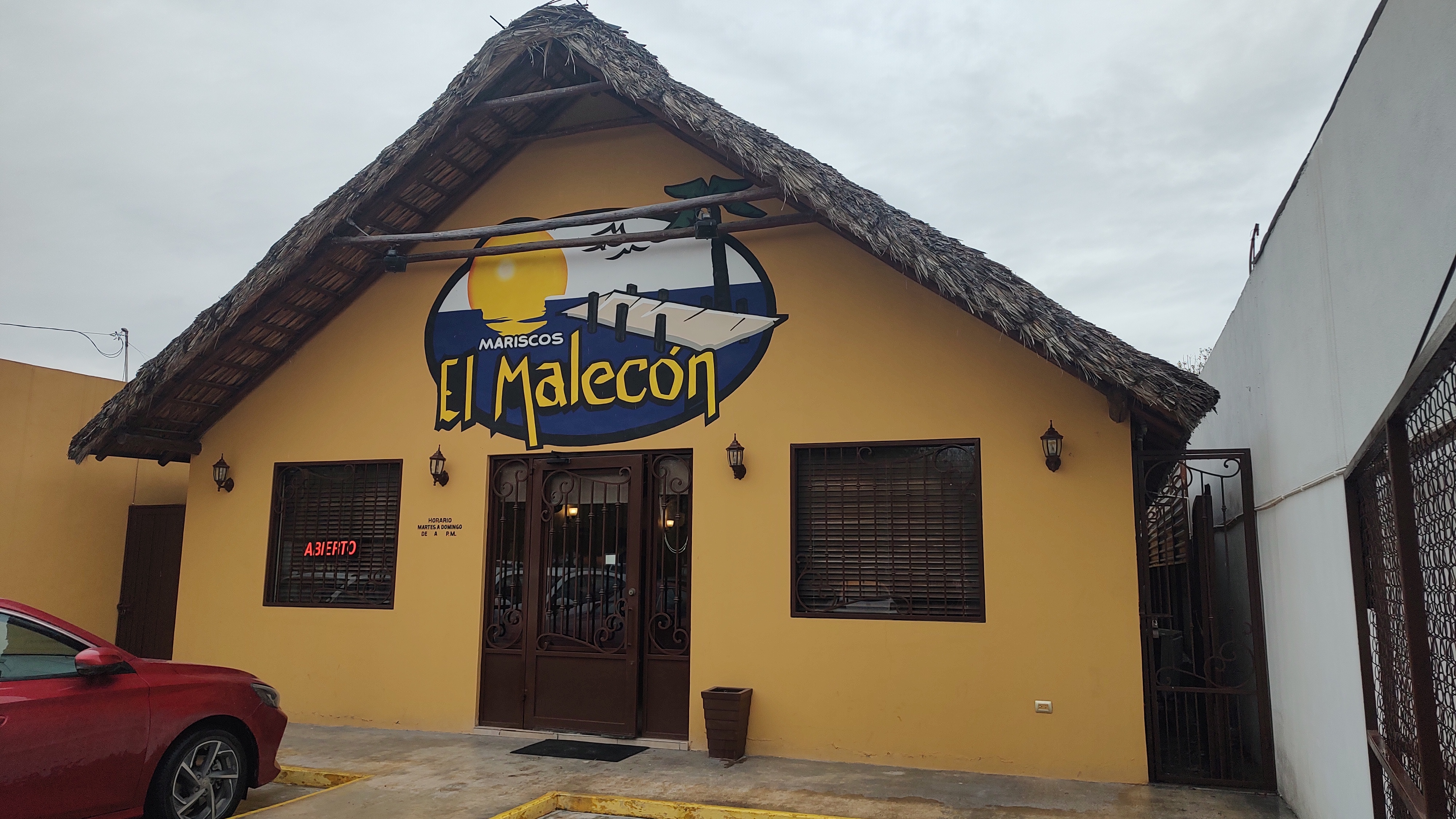 El malecón image 1