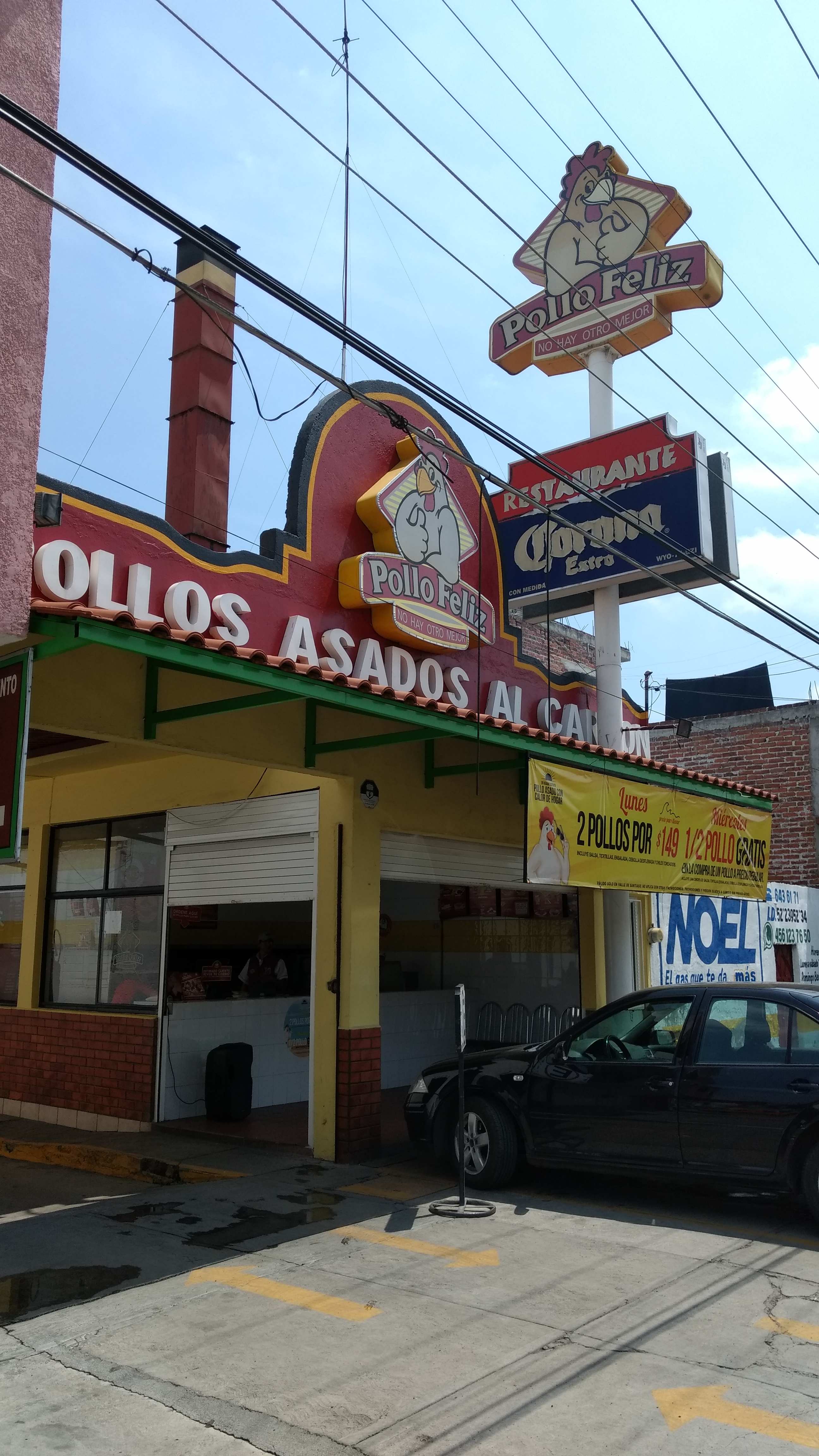 Restaurante Pollo Feliz Valle image 1