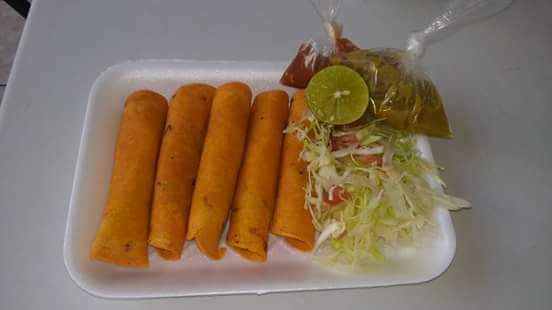 "Tacos Wicho" image 8