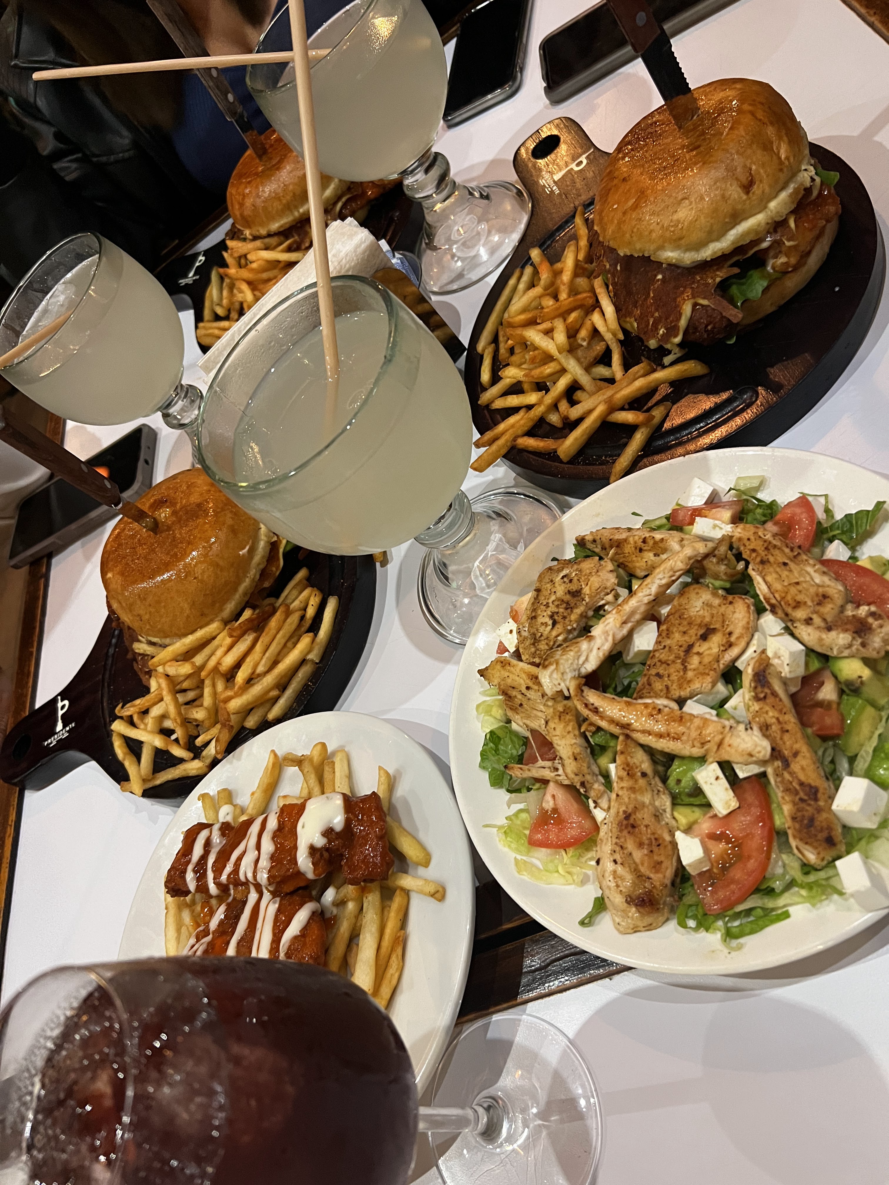 Presidente Restobar image 3