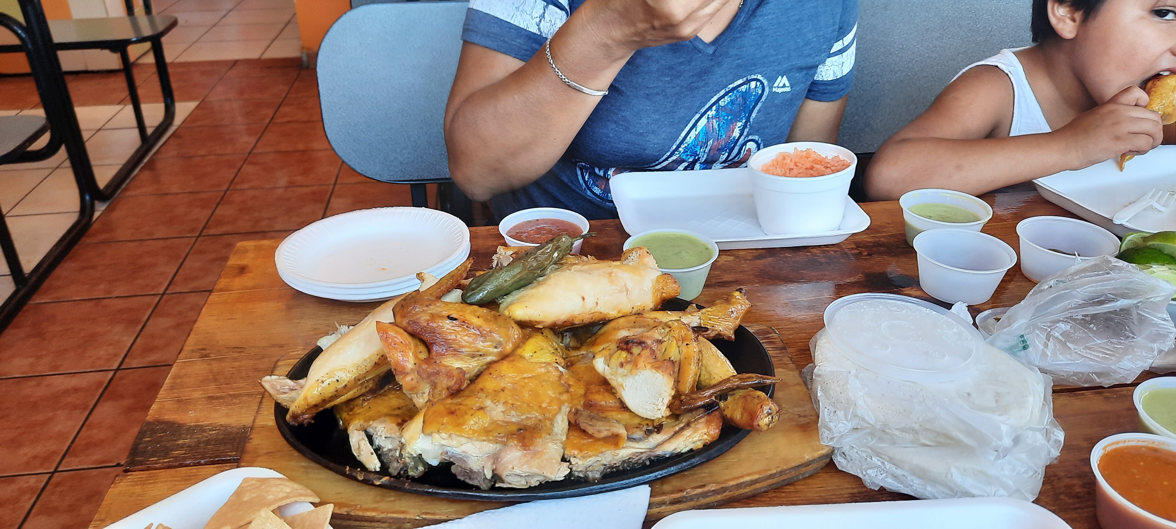 El Pollo George image 4