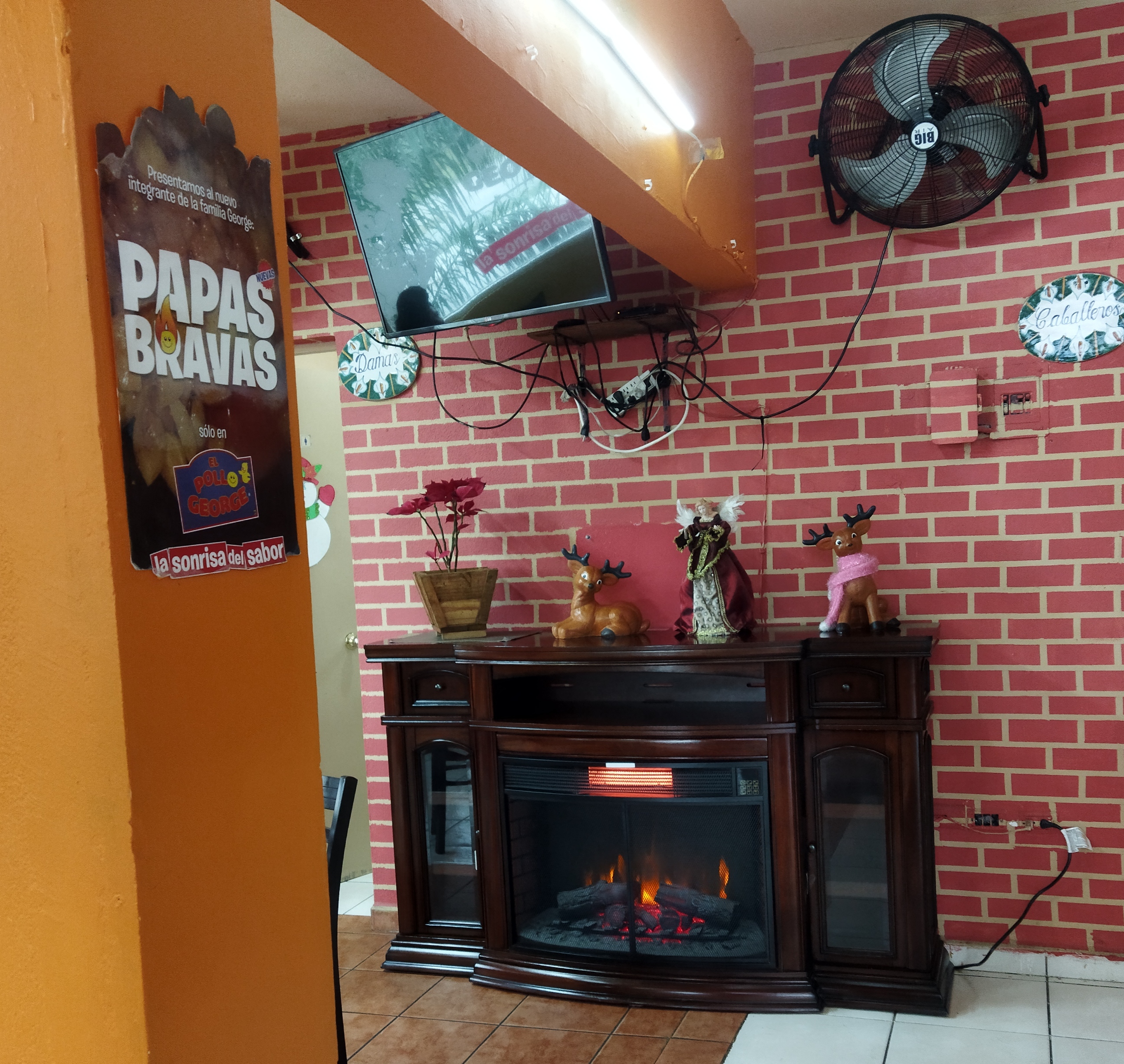 El Pollo George image 10