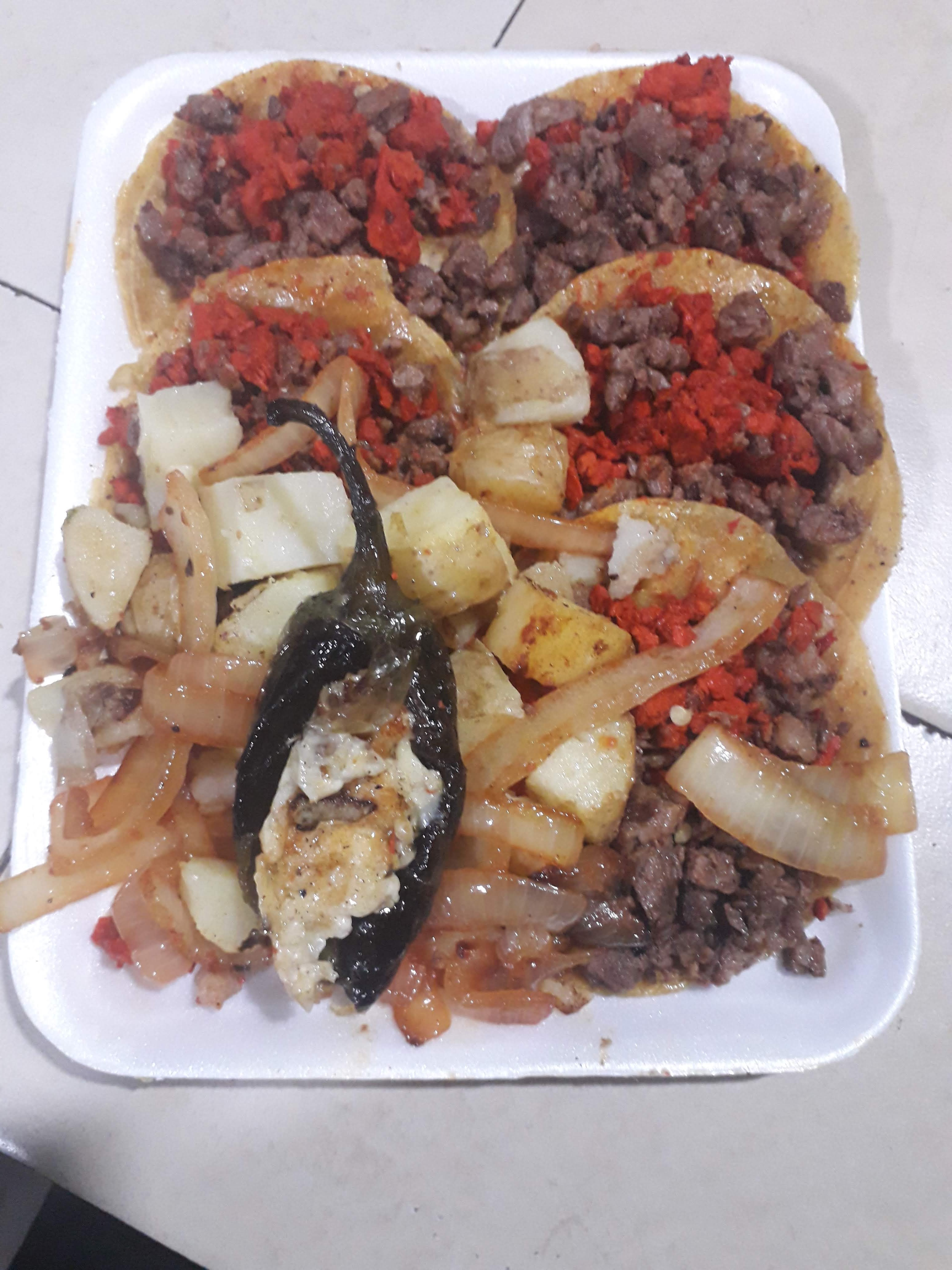 Tacos El Guana image 2