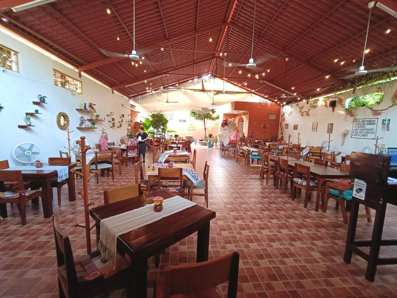 Bartolos Family Restaurant image 1