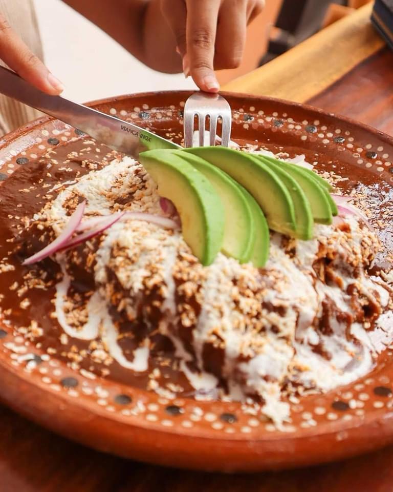 Bartolos Family Restaurant image 2