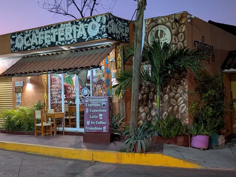 Bartolos Family Restaurant image 5