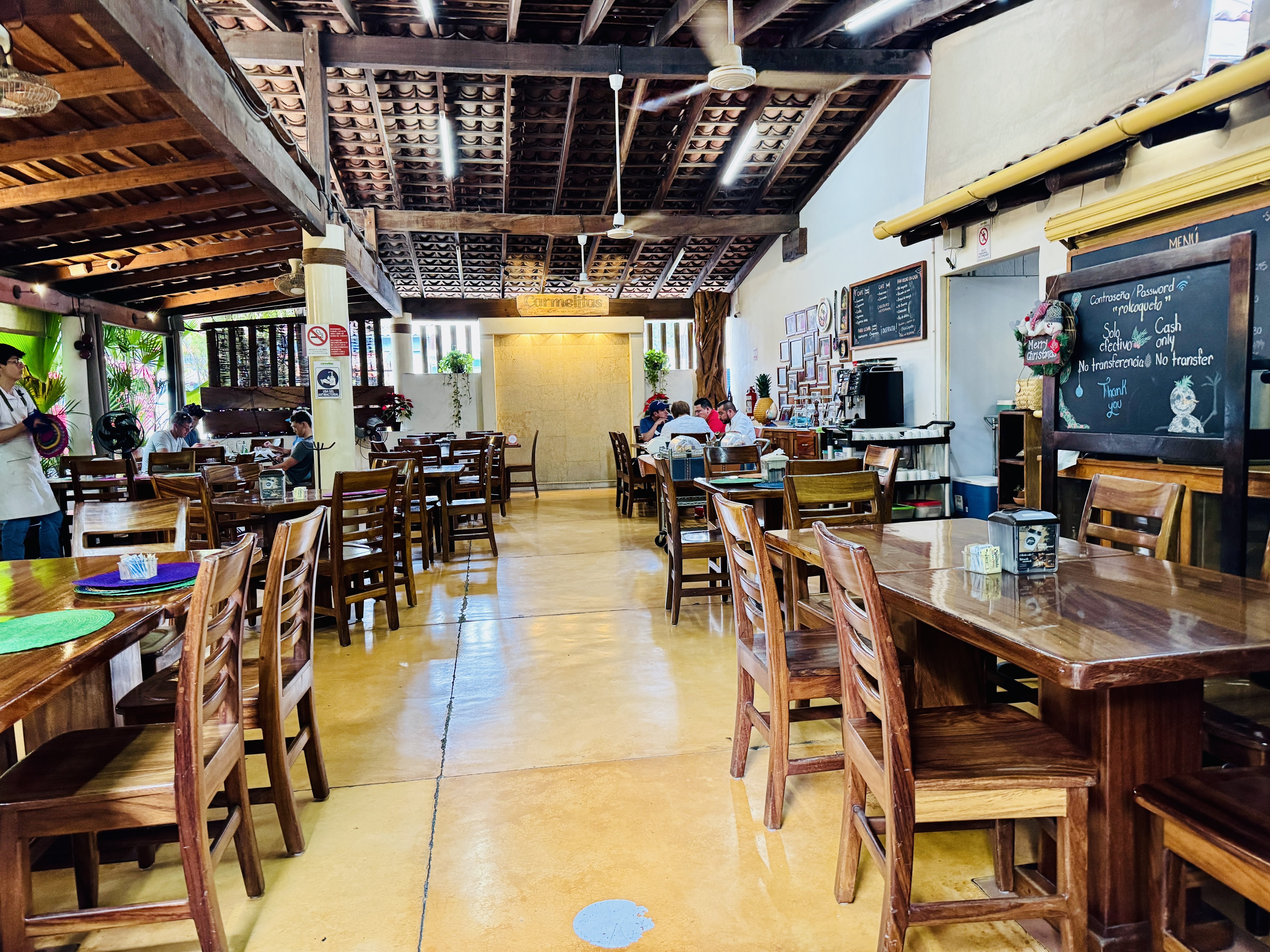 Carmelitas Café image 2