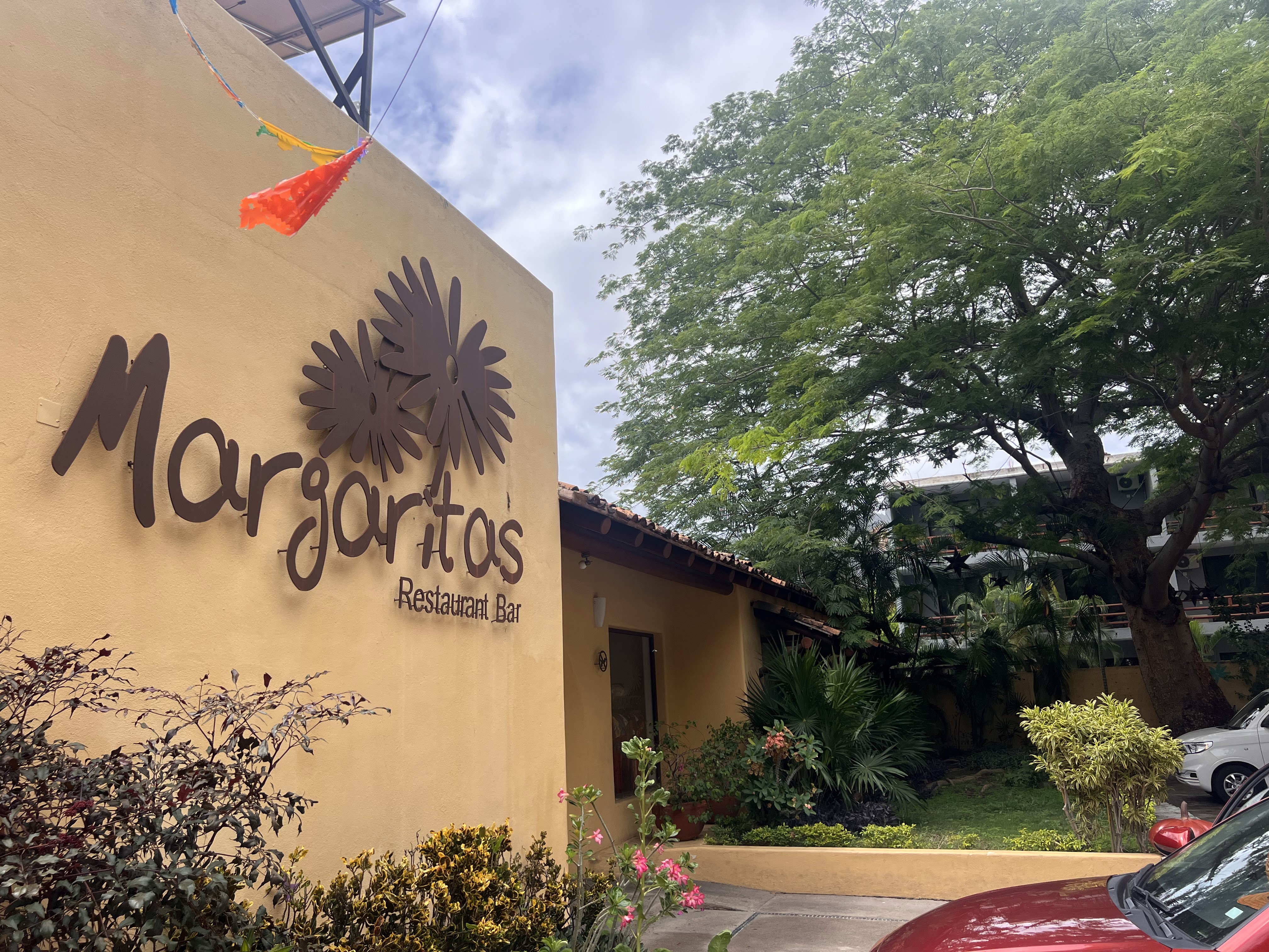 Margaritas Zihuatanejo Restaurant image 6