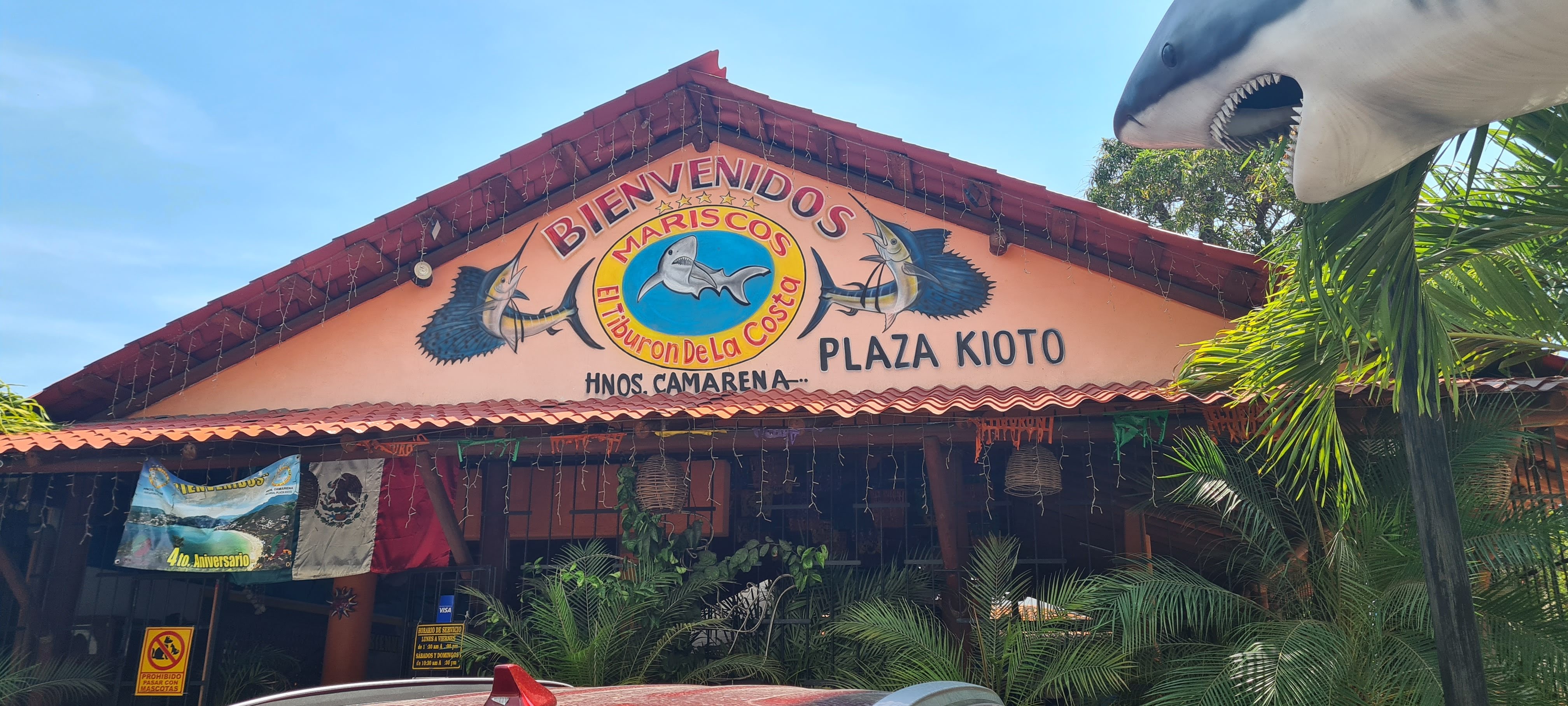 Mariscos El Tiburón de la Costa image 1