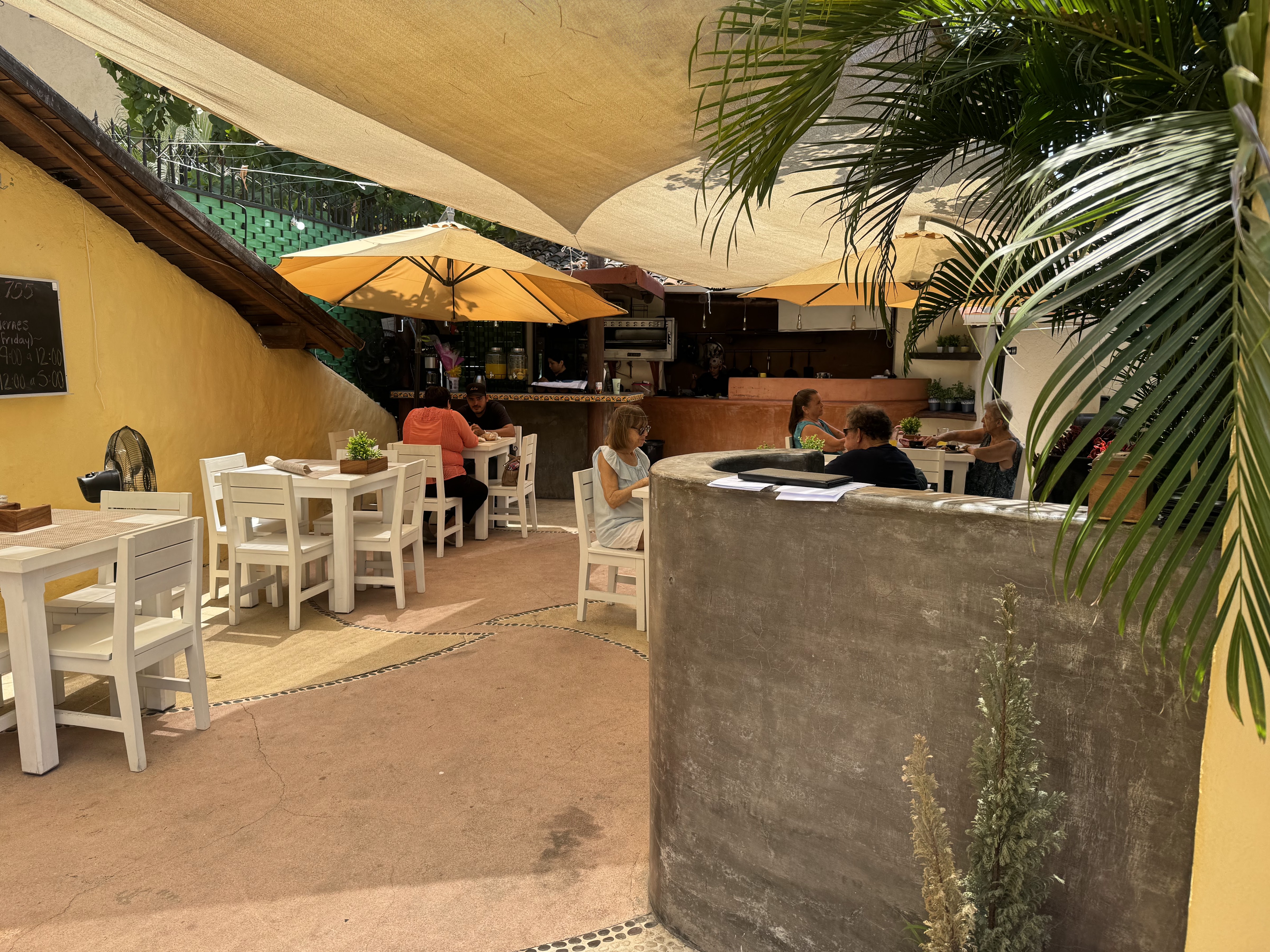 The Seasoning 755 Restaurant image 1