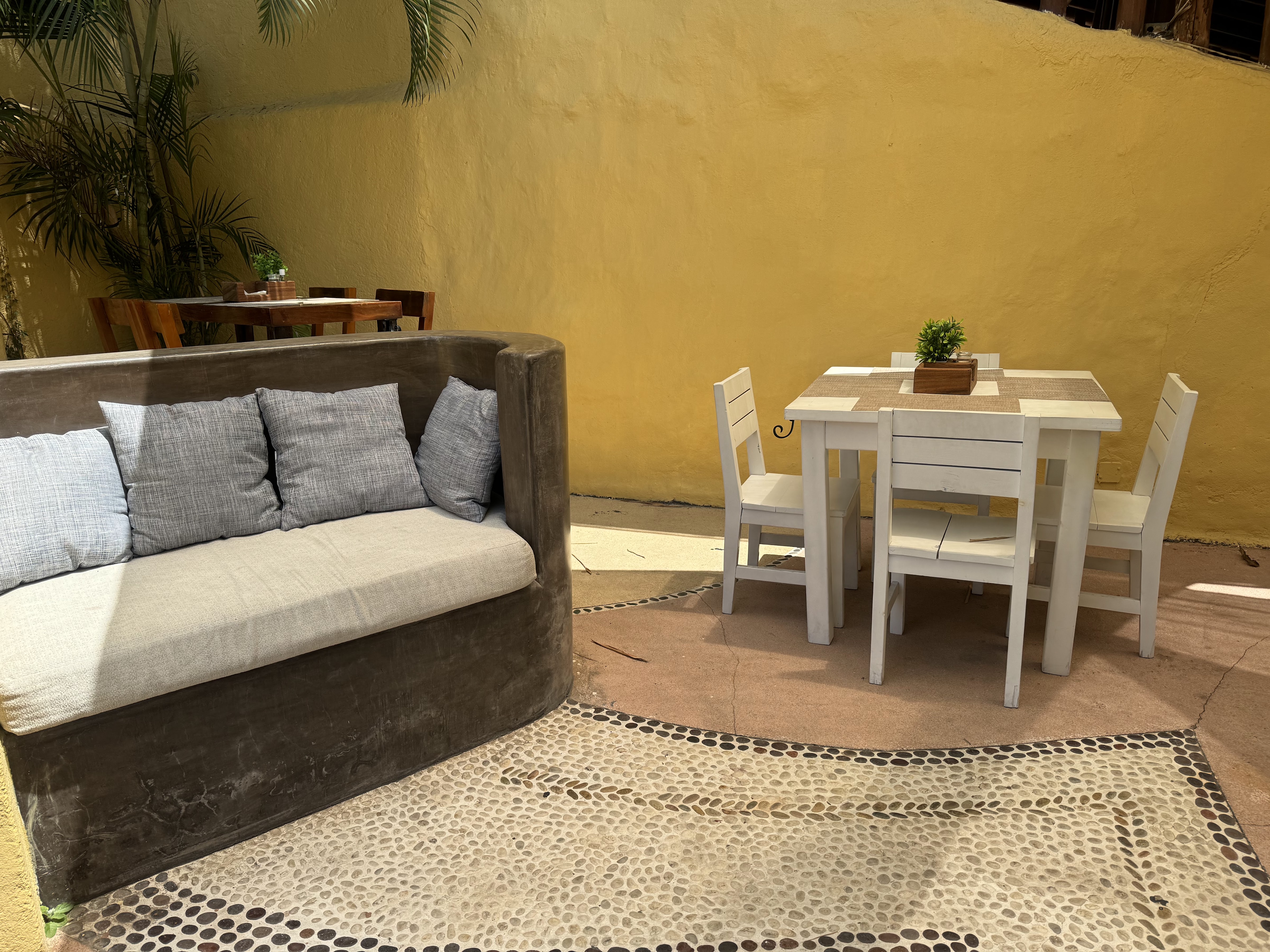 The Seasoning 755 Restaurant image 3