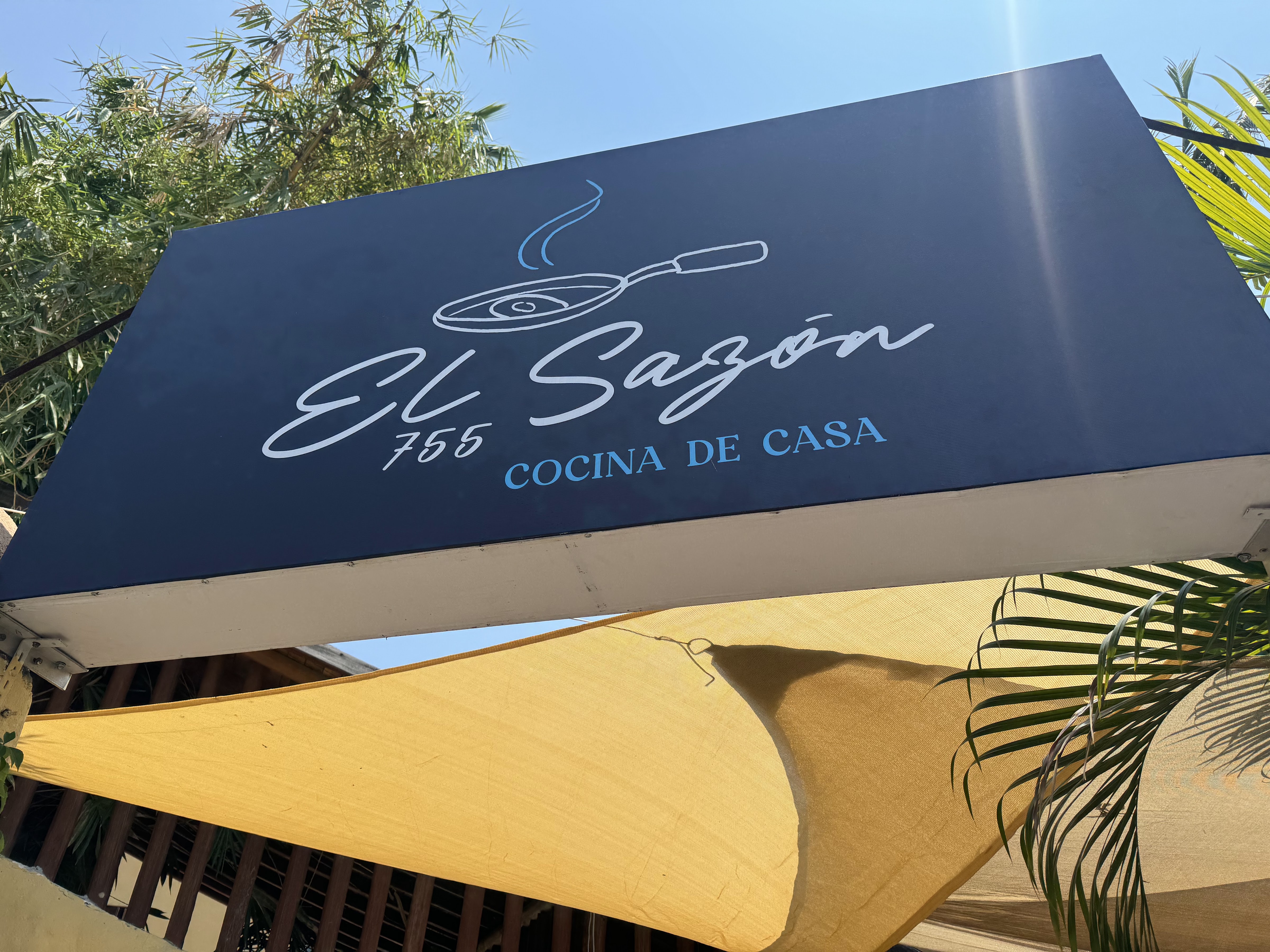 The Seasoning 755 Restaurant image 4