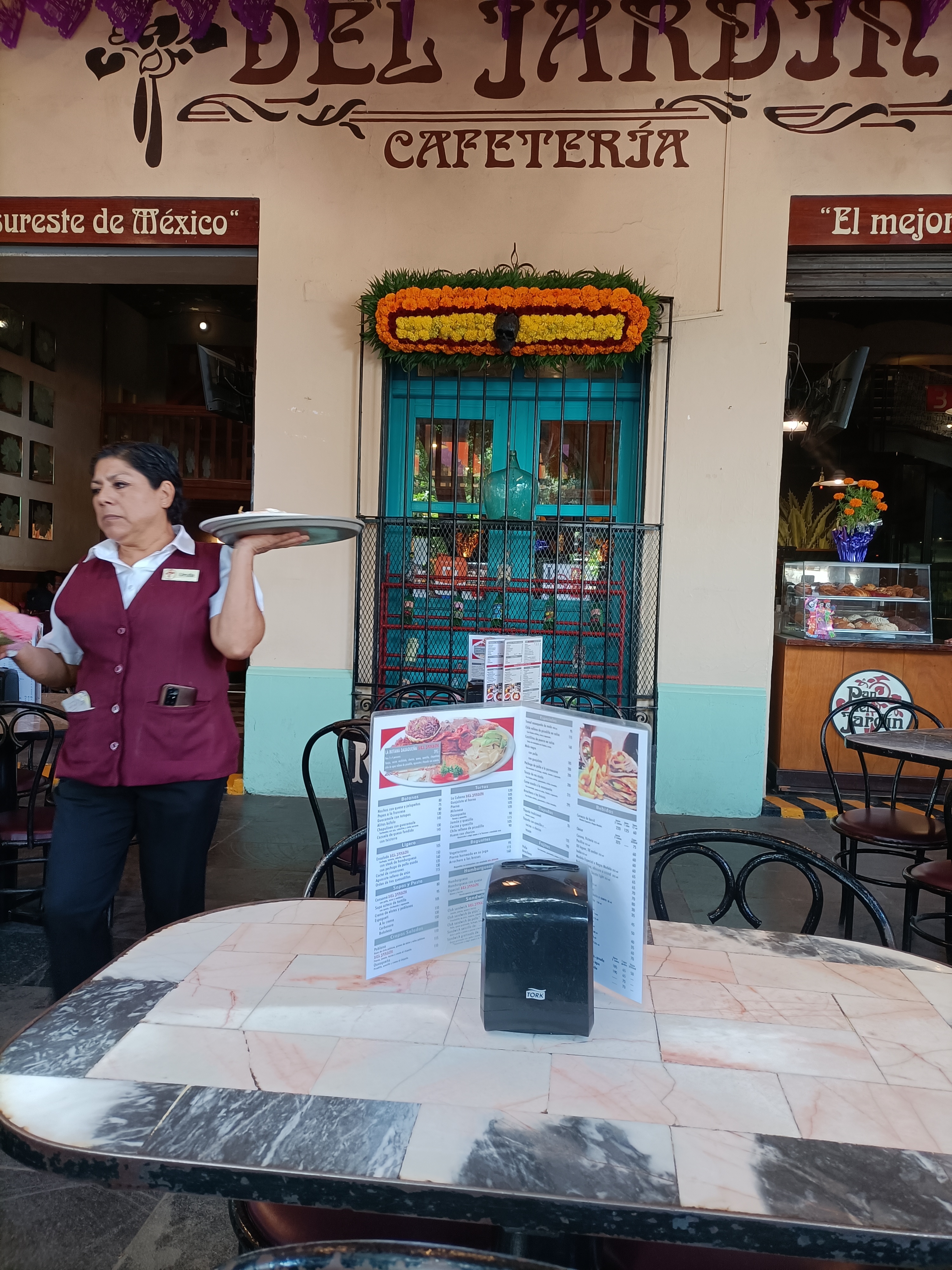 Tr3s 3istro Restaurant & Oyster Bar image 7