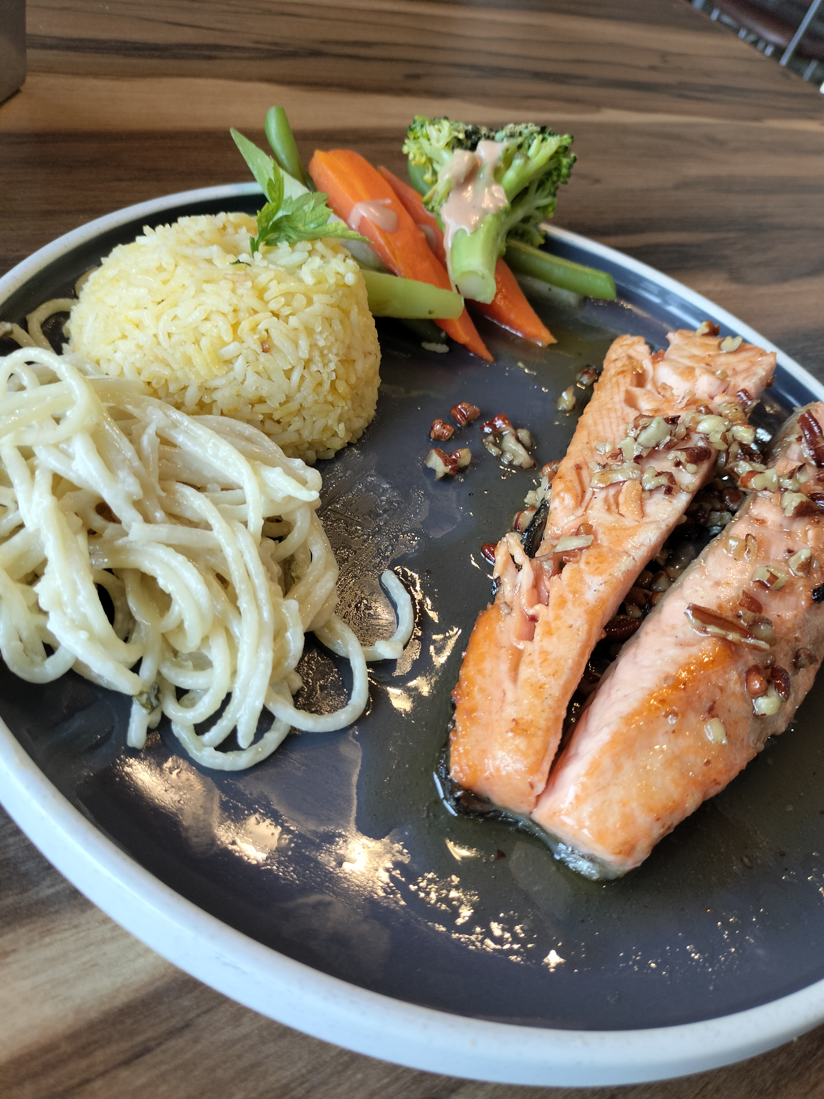 *"Marisquería La Regia"* image 3