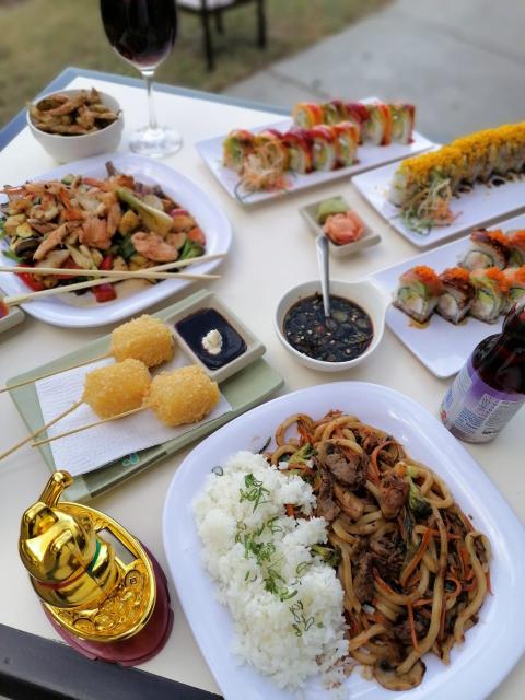 Sushi House Xoxo image 2