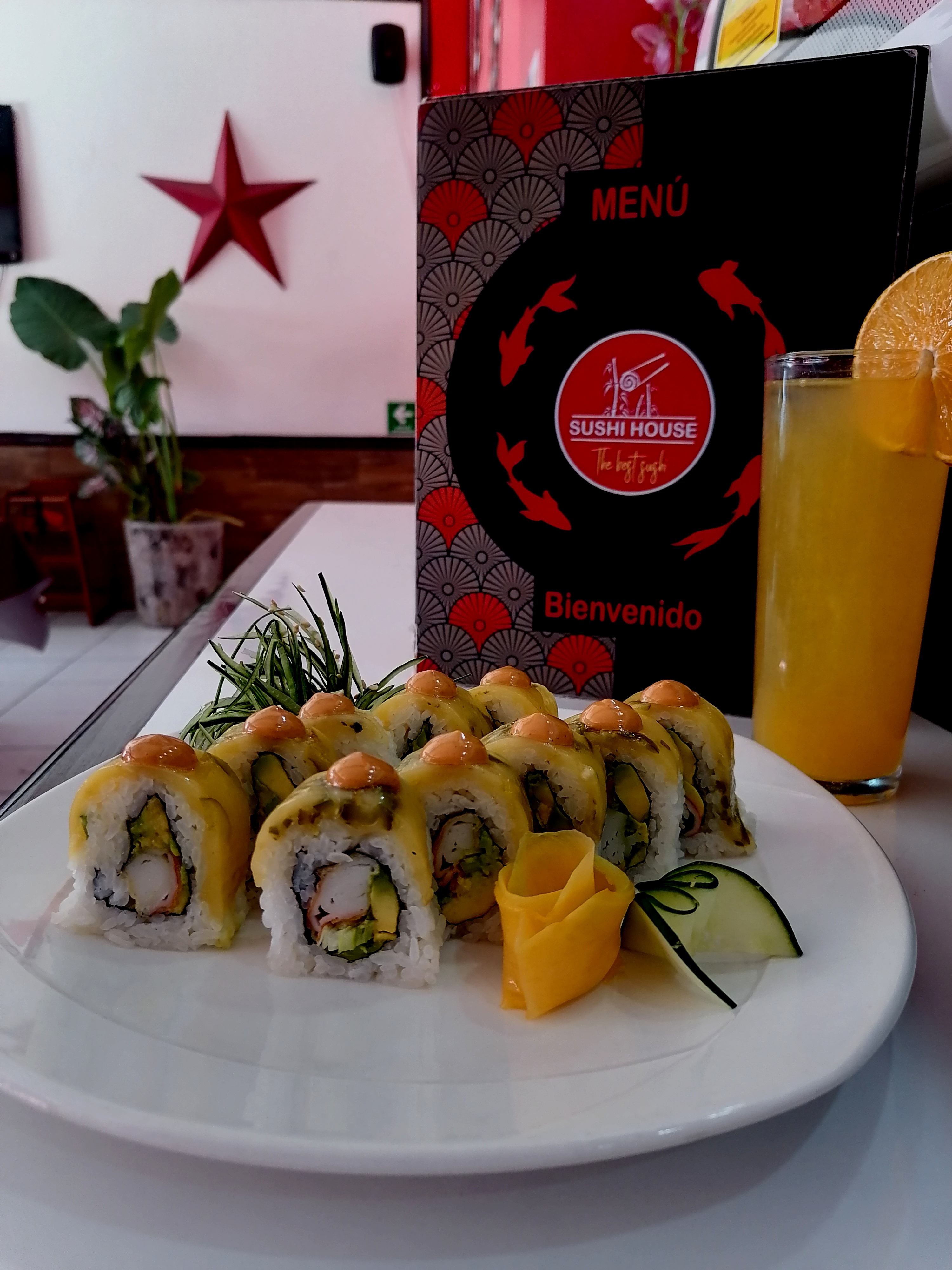 Sushi House Xoxo image 3