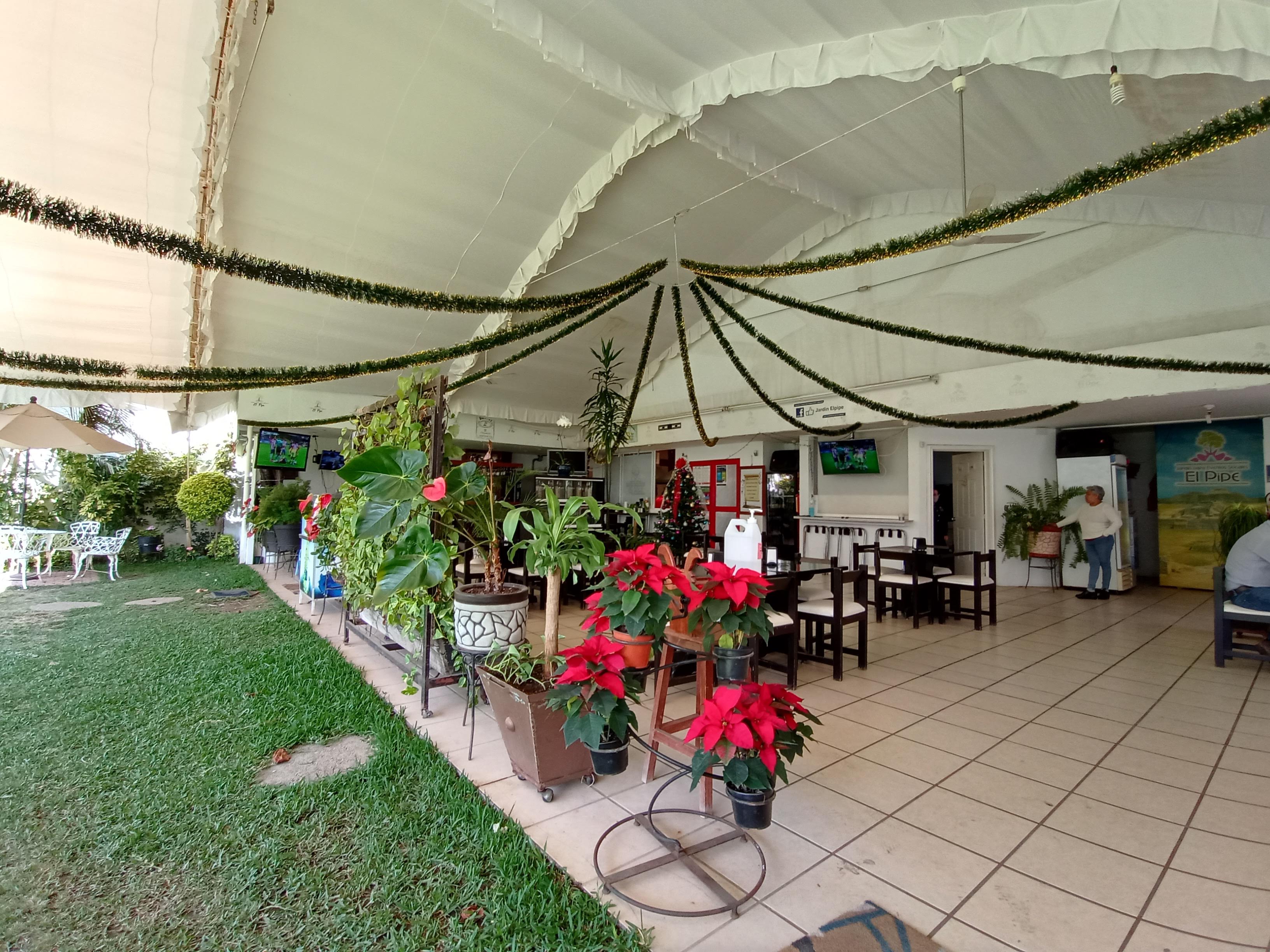 Jardin para Eventos Sociales y restaurante El Pipe image 8