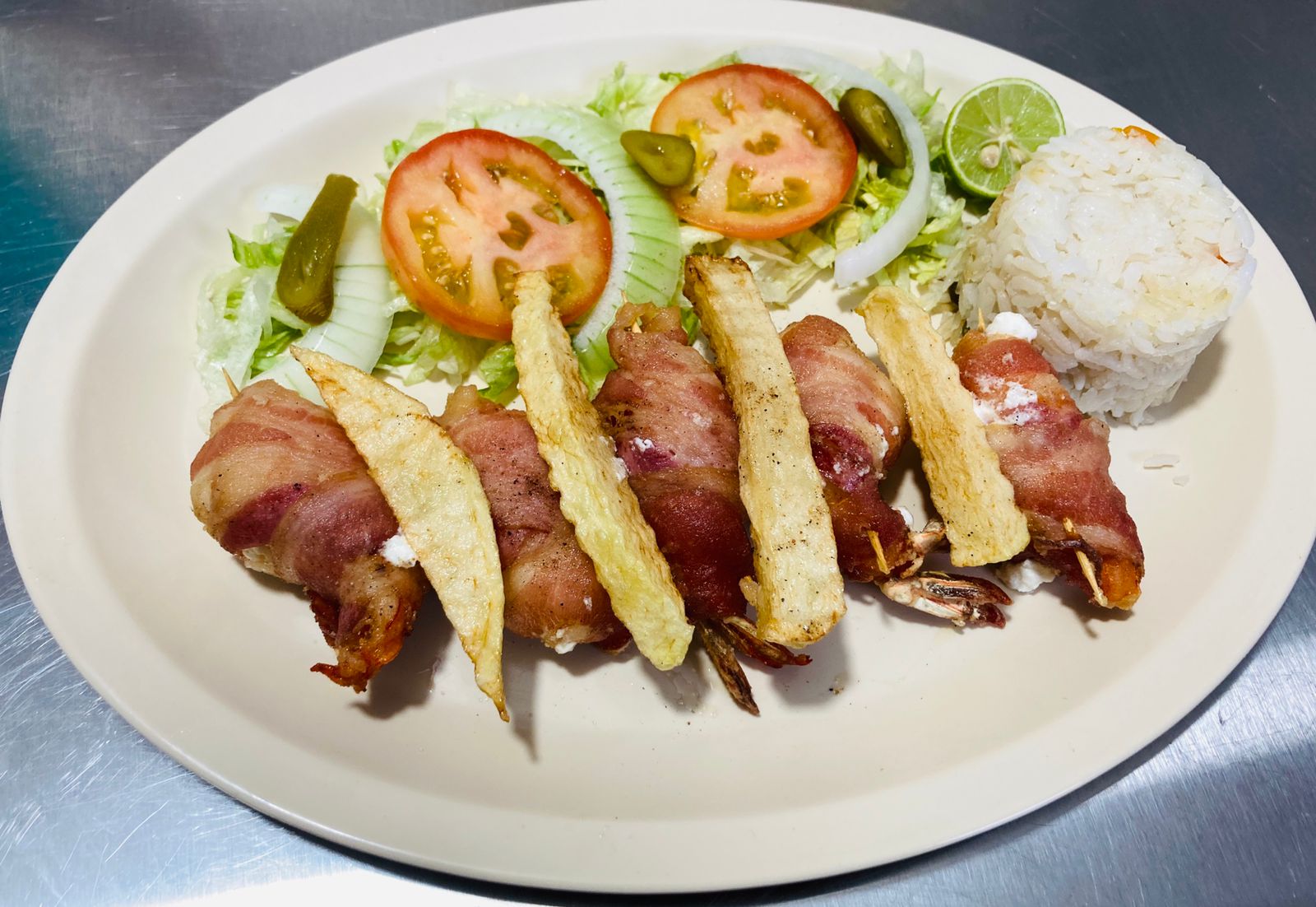 Pescaderia El Mar Dorado image 2