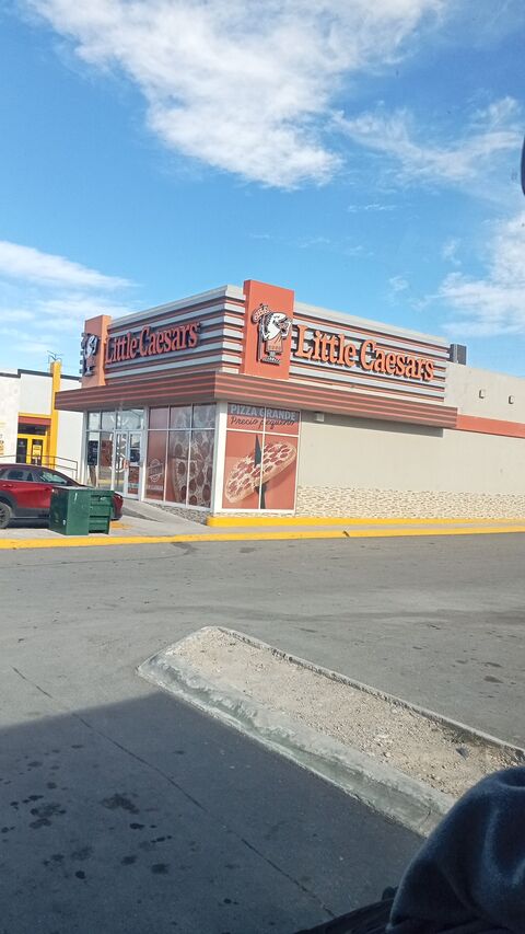 Little Caesars image 4