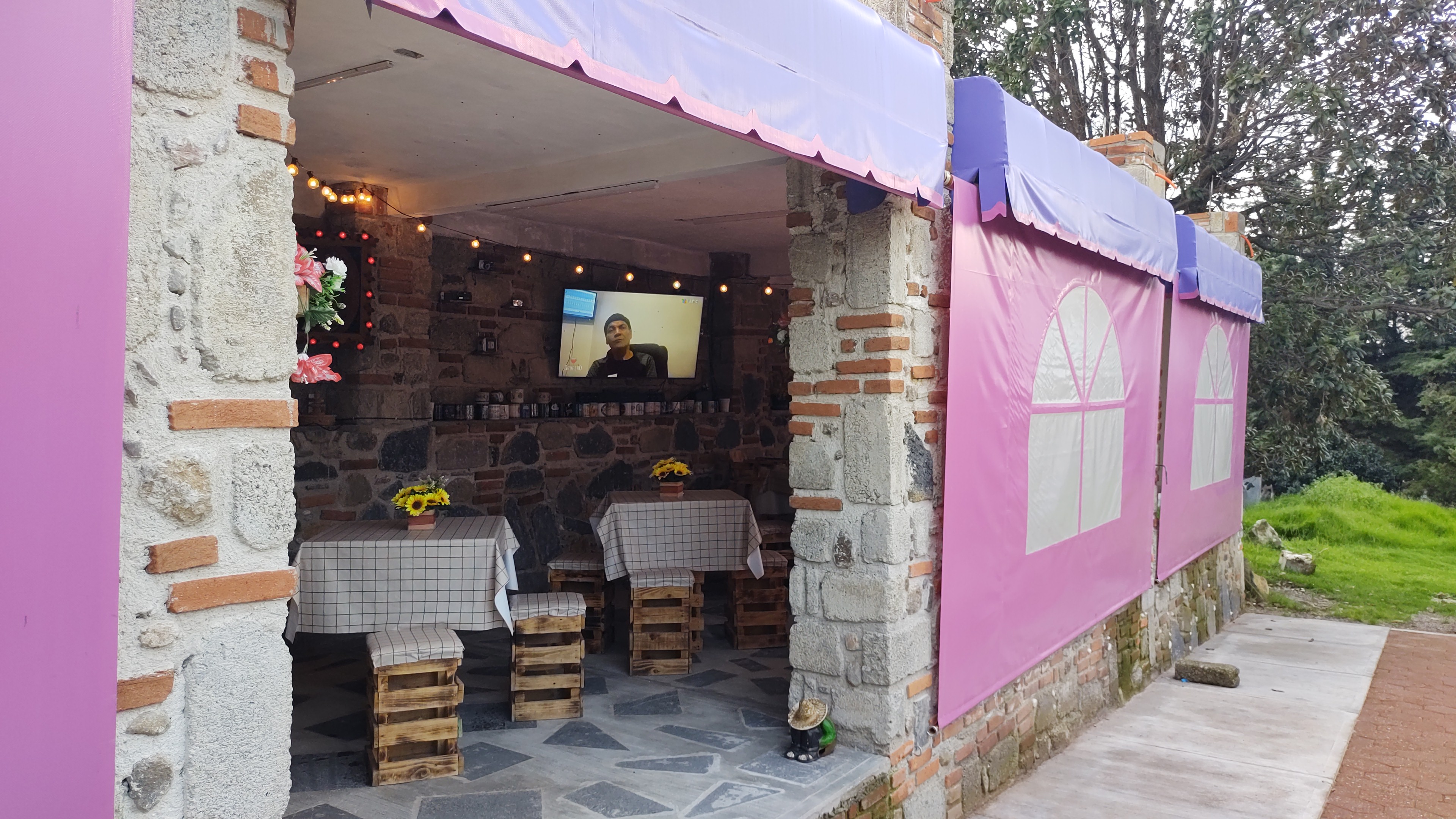 AK-LAS ALAS CHICKEN WINGS image 1