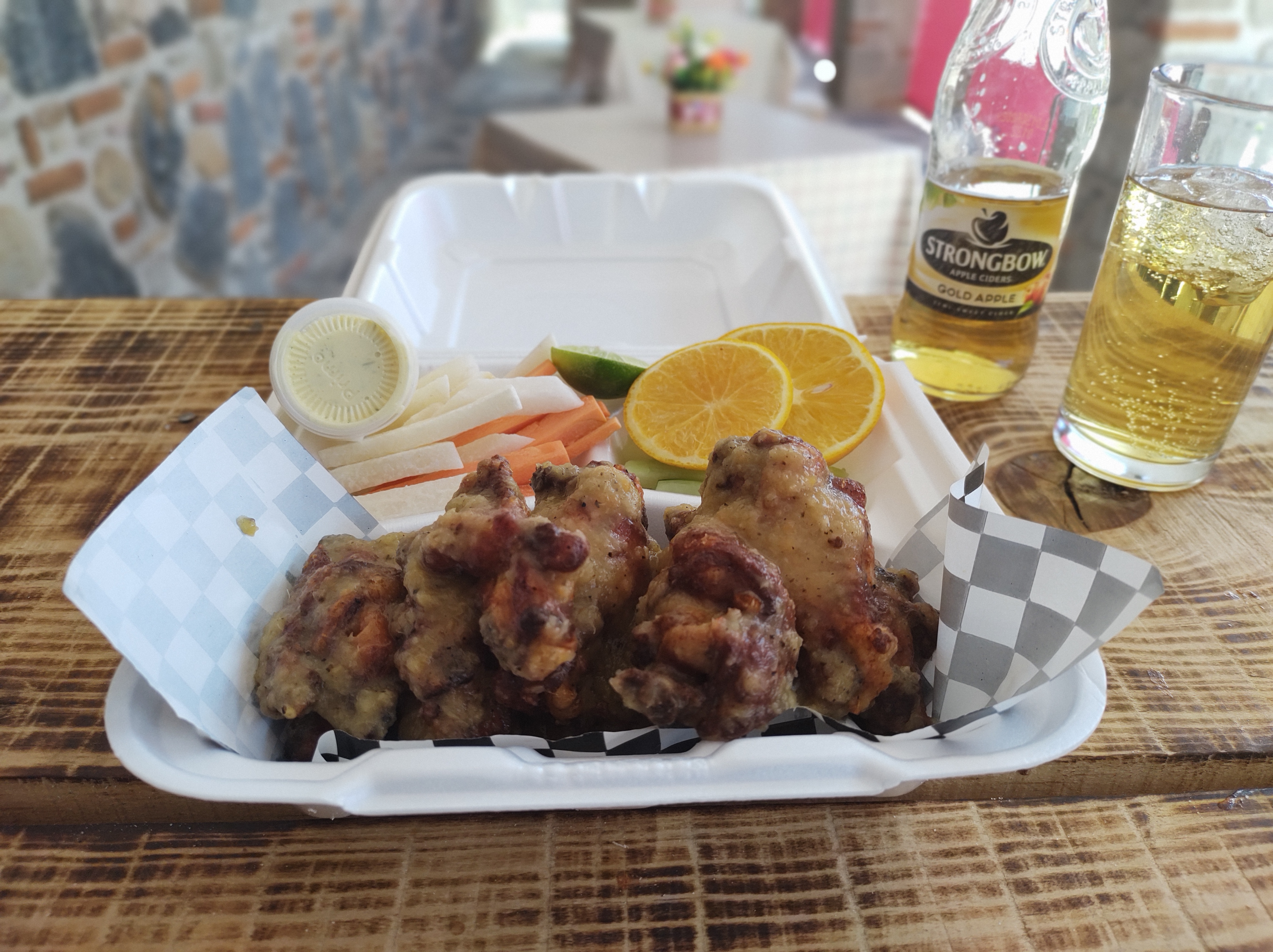 AK-LAS ALAS CHICKEN WINGS image 4