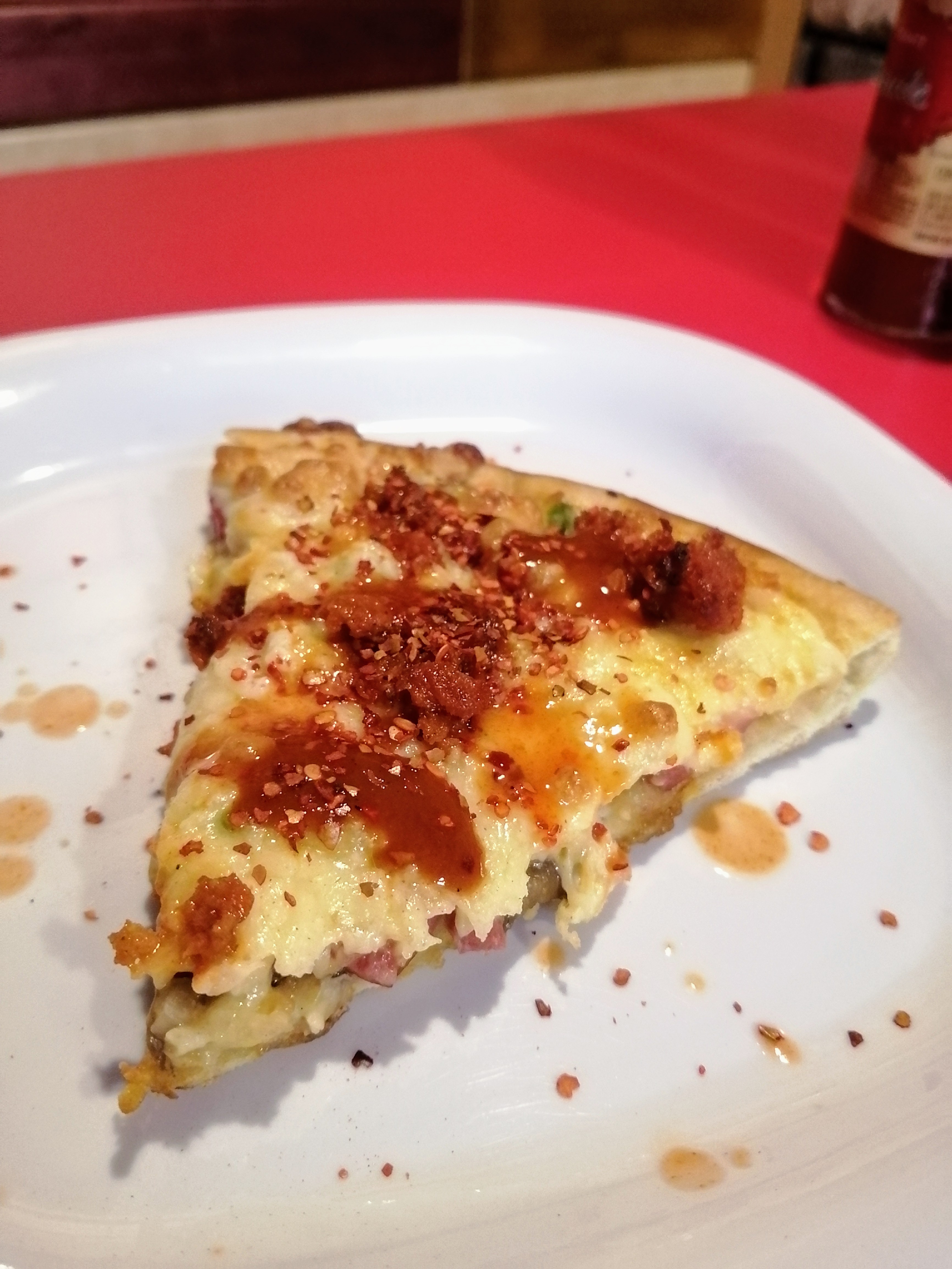 Henrie's pizza image 7