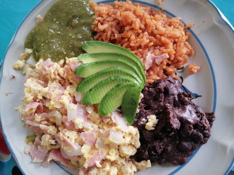 El buen sazón image 6